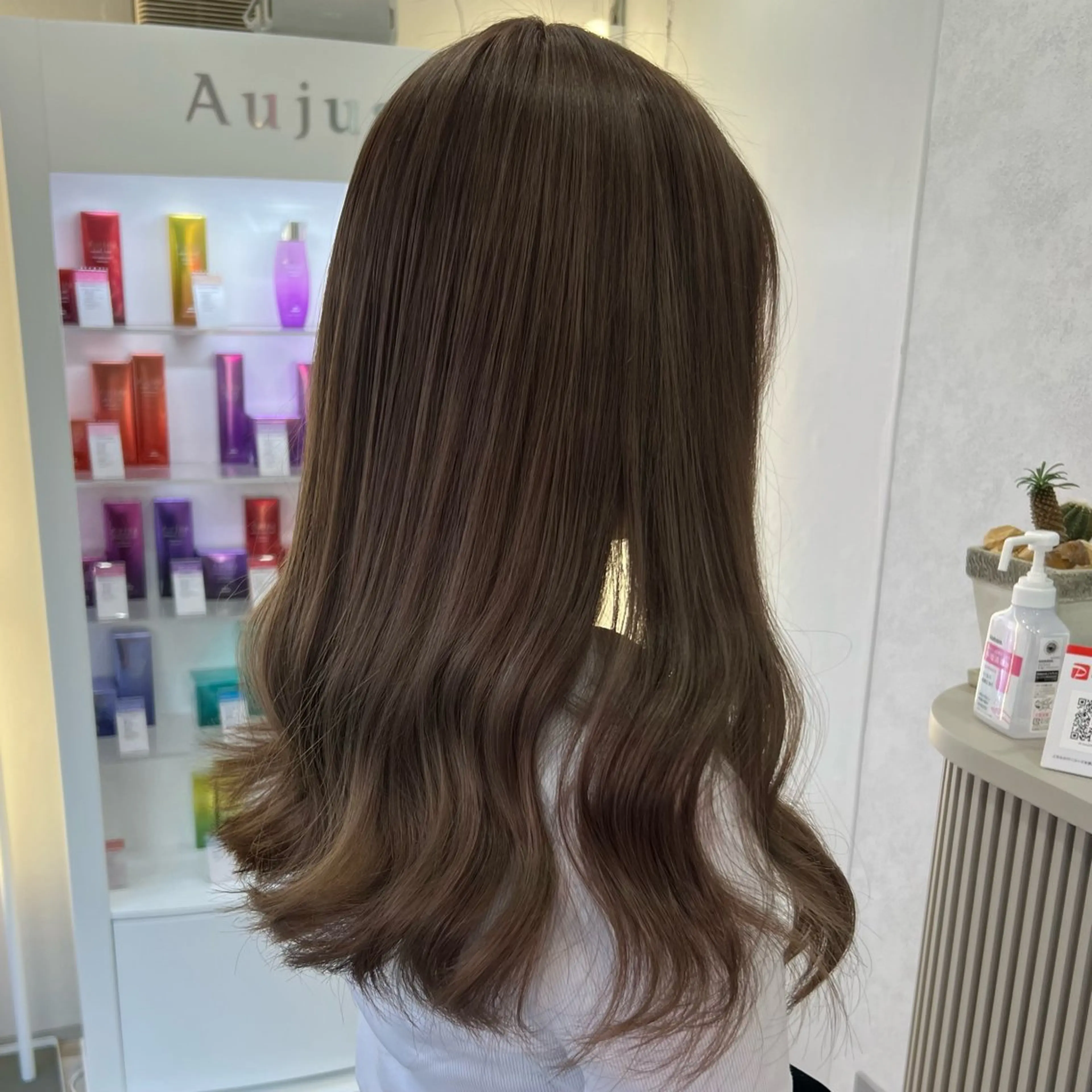 セミロング カット ヘアカラー トリートメント 岸下 理緒のヘアスタイル