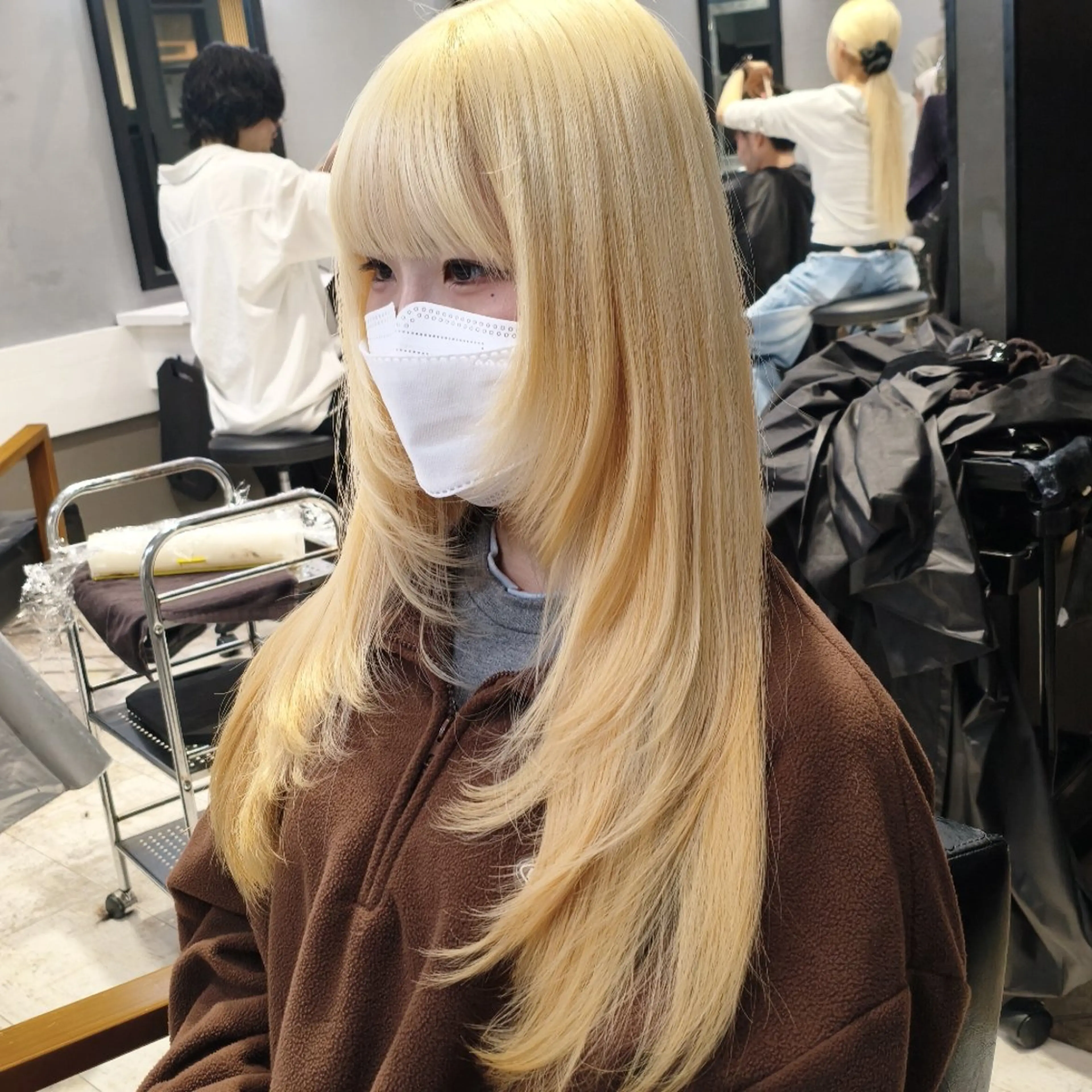 ロング カット ヘアカラー たつや/ハイトーン/ バレイヤージュ/寒色のヘアスタイル
