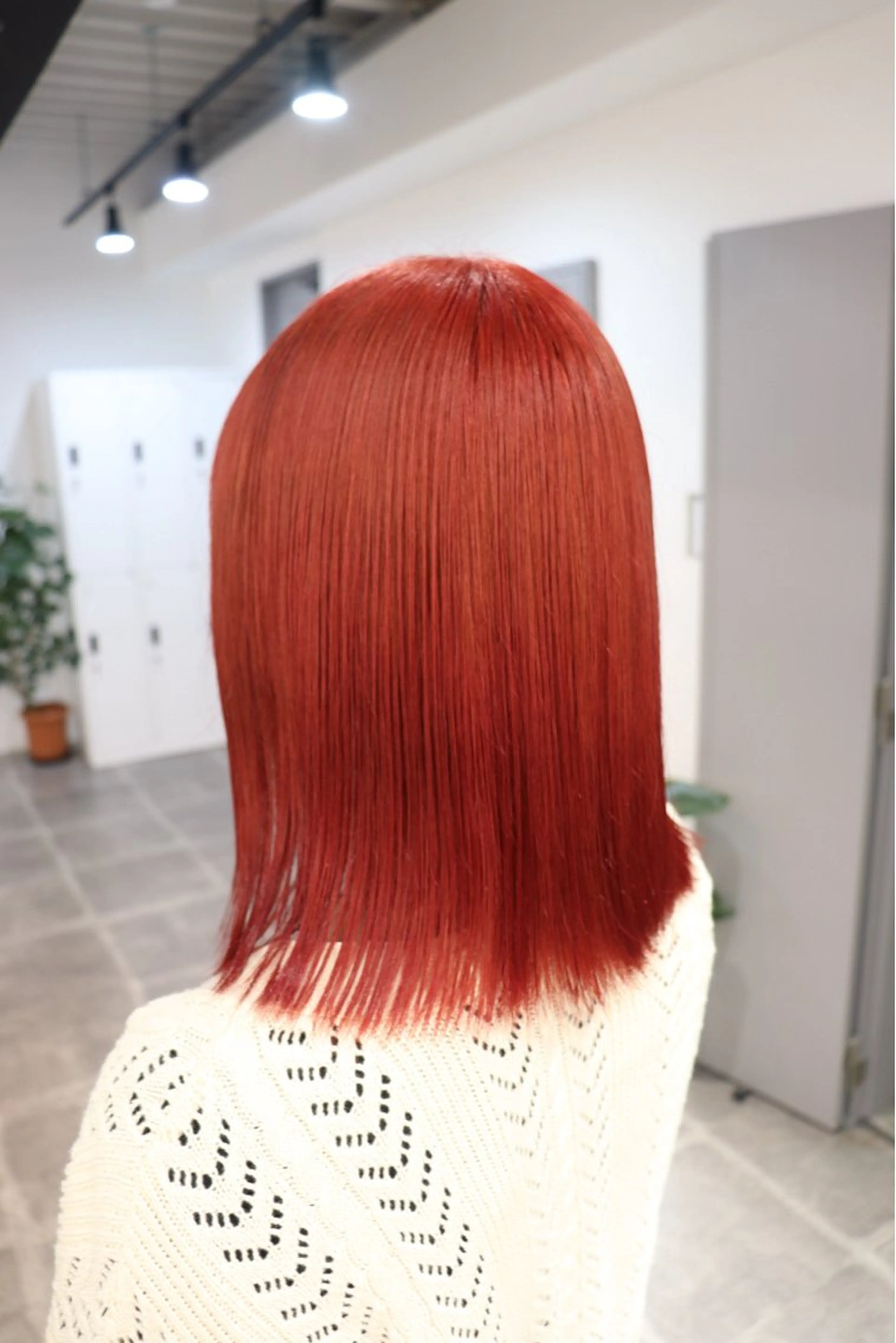 ミディアム カラー ハイトーンカラー レッドカラー ハイトーン/ ブリーチ/縮毛矯正のヘアスタイル