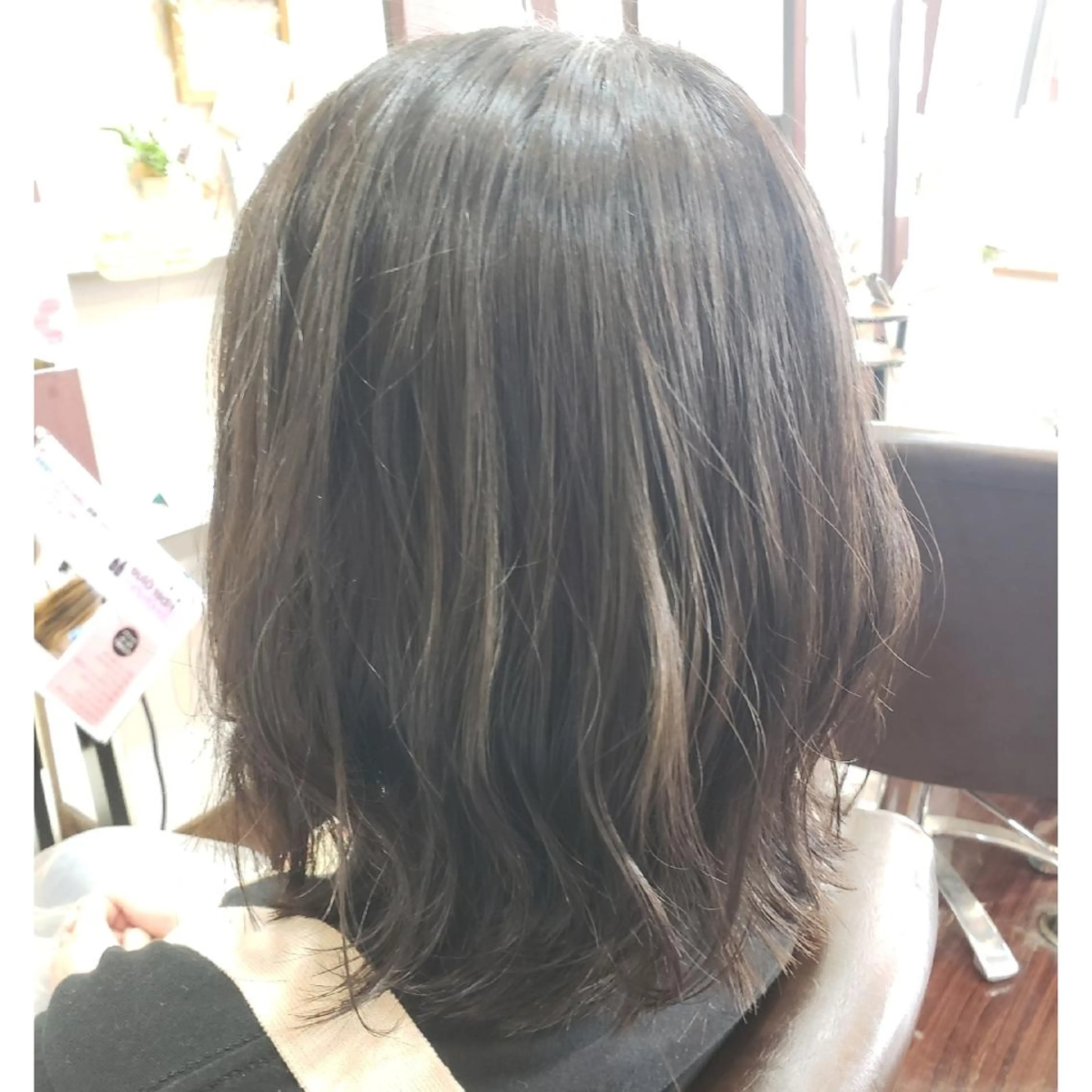 カラー ミディアム Well‘s黒木🌿 レイヤー💎寒色のヘアスタイル