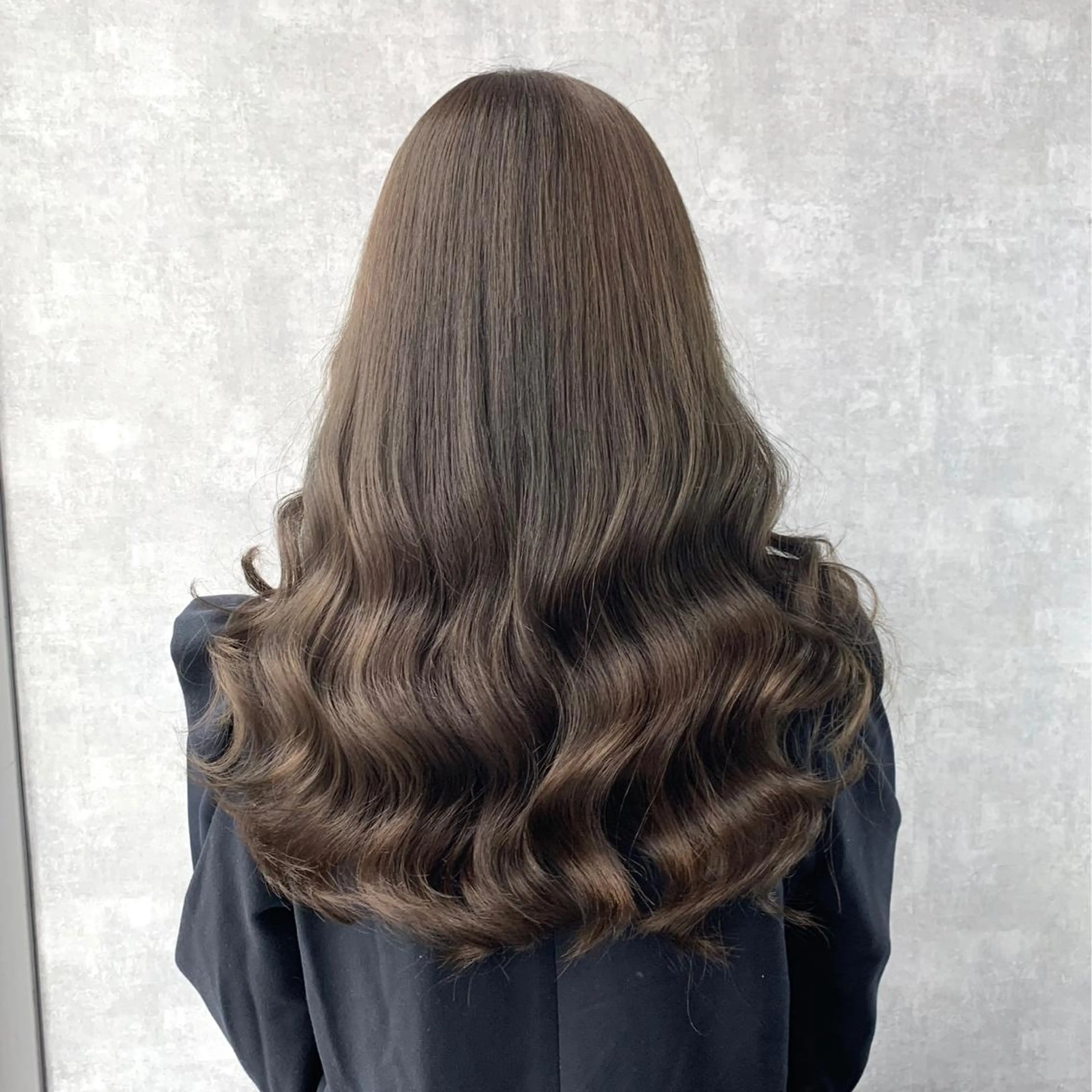 ロング カラー ブリーチ ブラウンカラー グレージュ ブリーチなしカラー ヨシンモリ K-POP好き美容師 🇰🇷Kai.Yのヘアスタイル