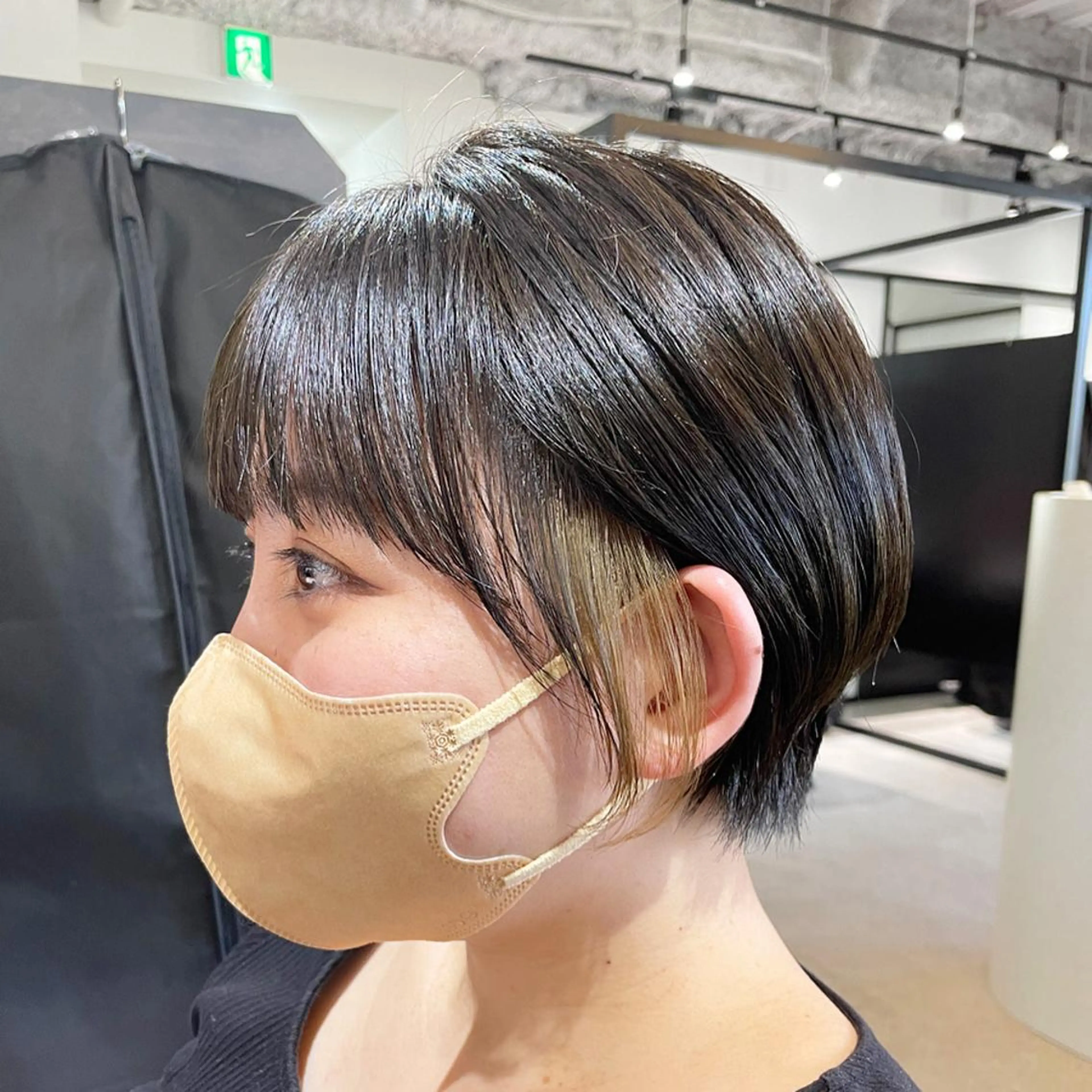 ショート カラー イヤリングカラー ショートヘア ショート/脱白髪染め ☆宇﨑悠実のヘアスタイル