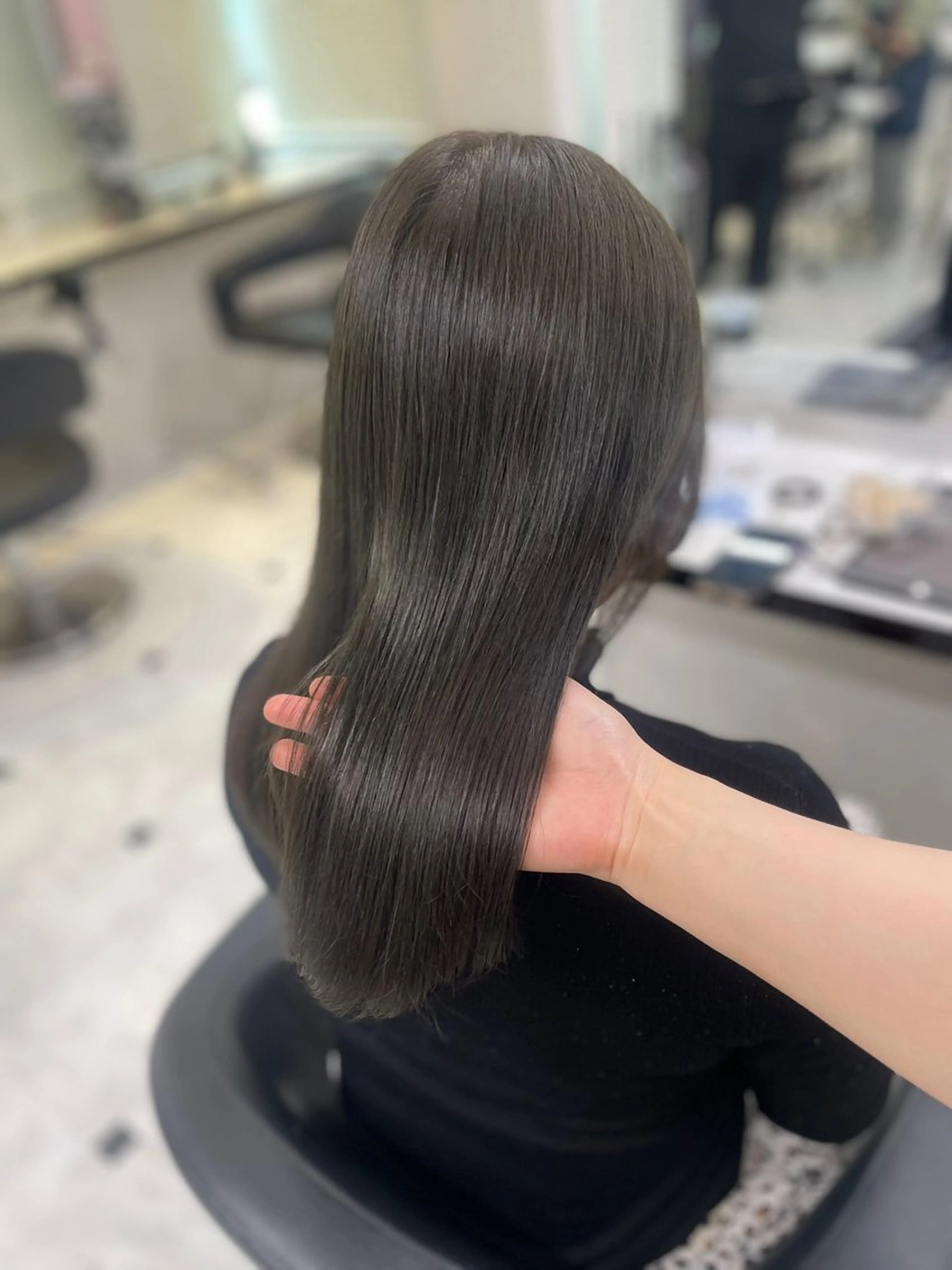 ミディアム ヘアカラー うる艶トレンドヘア 🕊️上野BABYのヘアスタイル