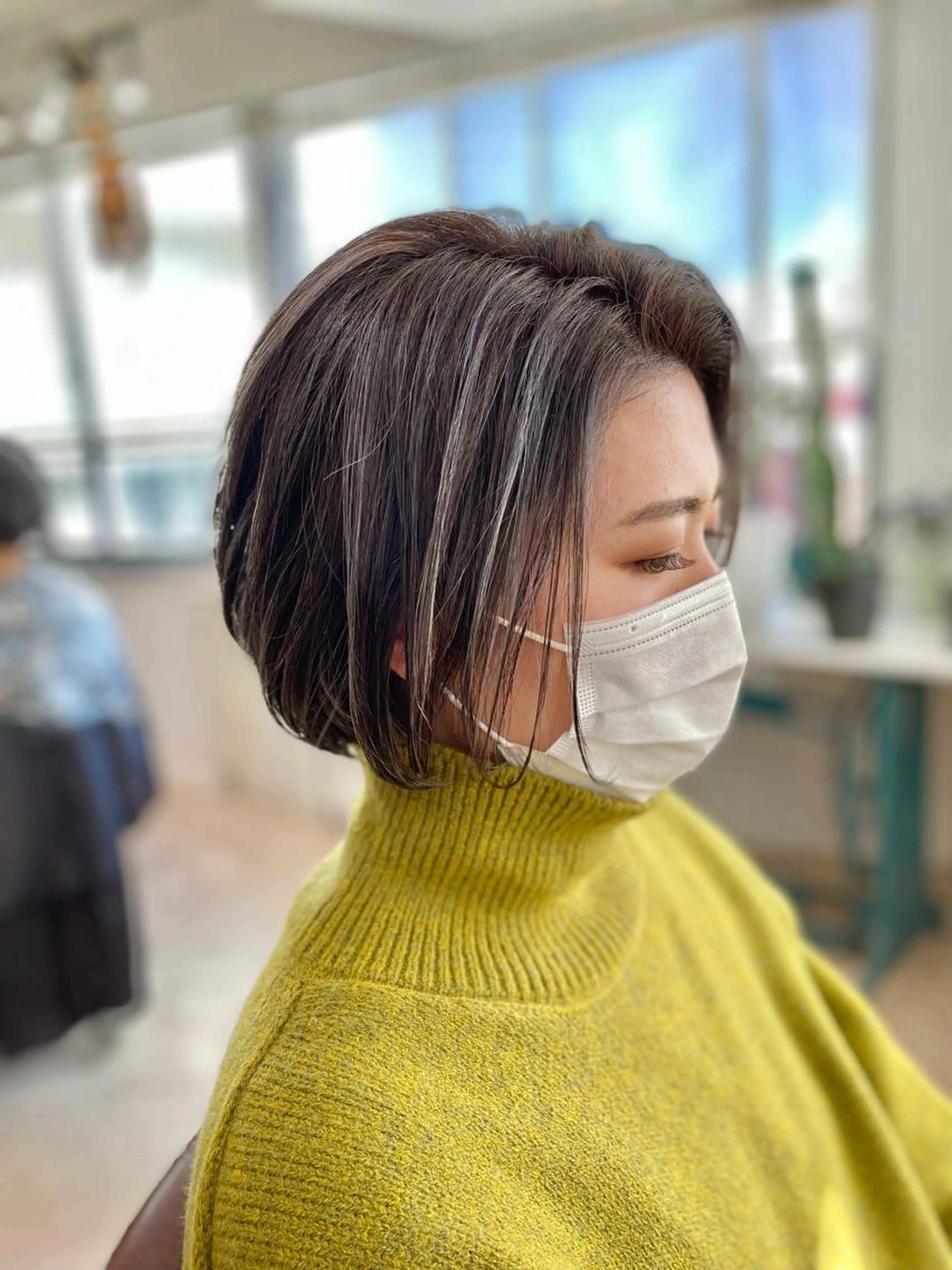 カット＋ケアブリーチハイライト＋トリートメントの写真