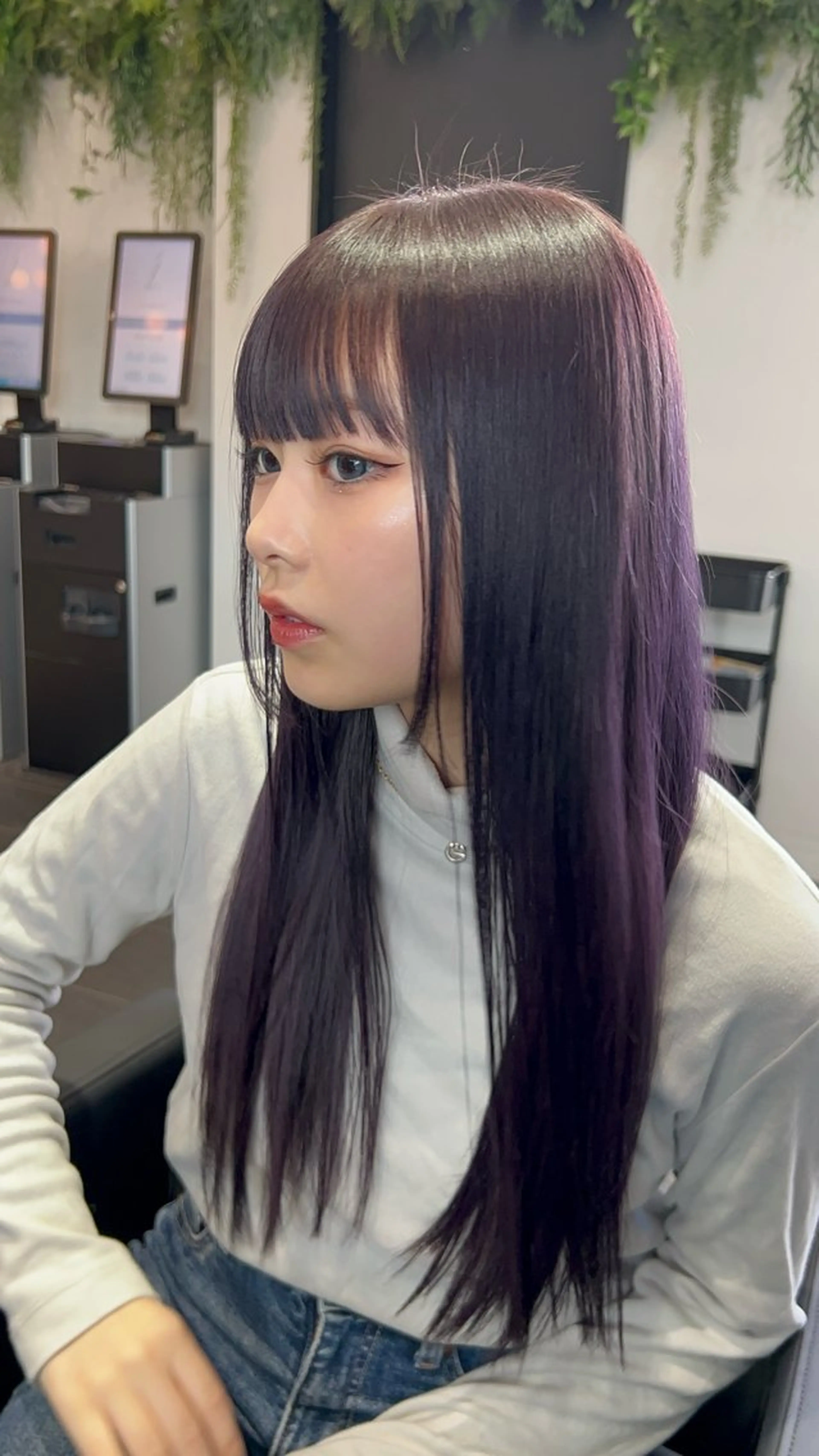 セミロング i.osaka所属・たつ/レイヤーカット 顔周り/髪質改善のヘアスタイル