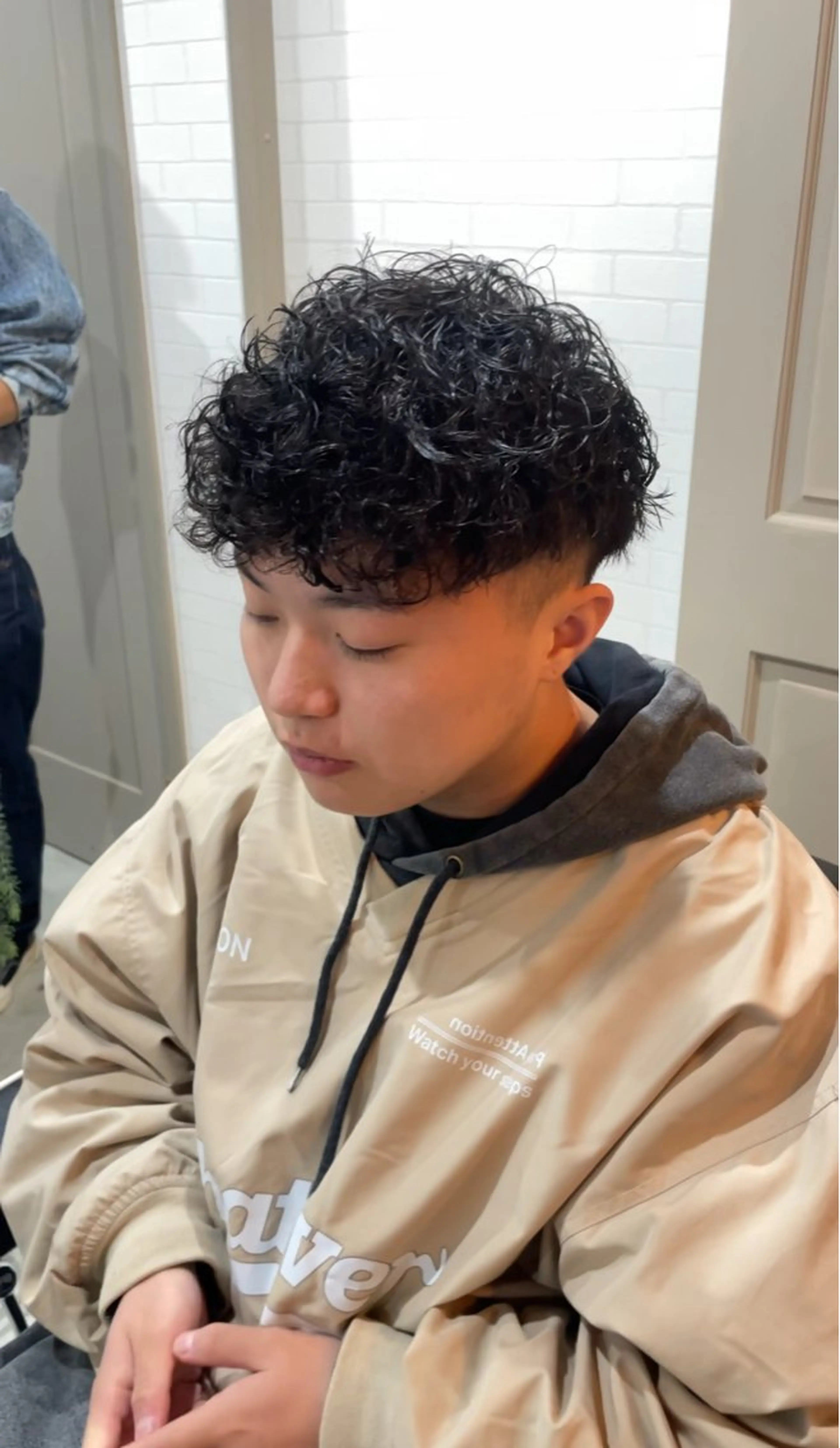 パーマ メンズ カット パーマ Bernie boyのヘアスタイル