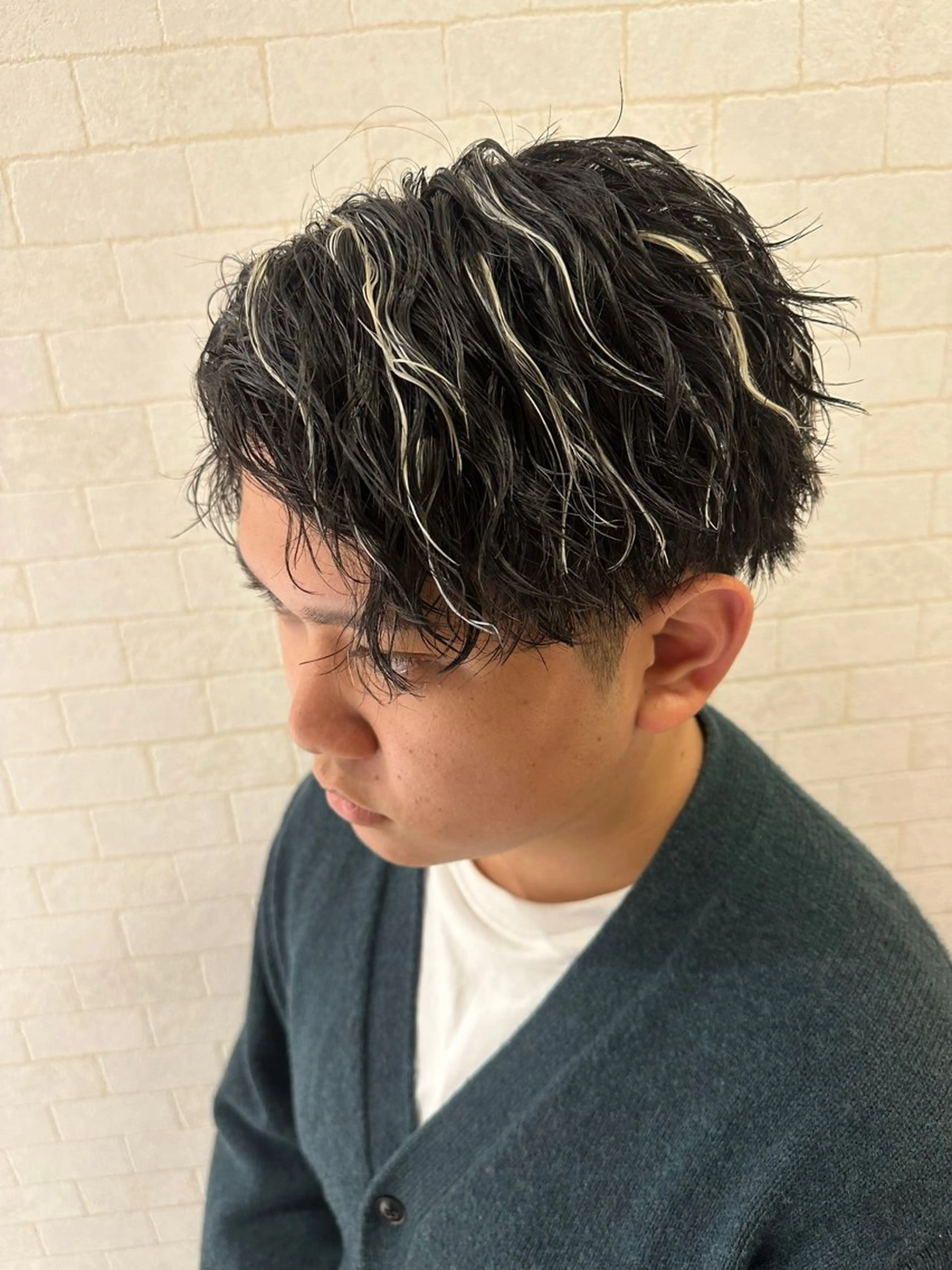 ショート パーマ メンズ メンズパーマ ツイストスパイラルパーマ 波巻きパーマ スパイラルパーマ 💈メンズ特化 美容師サキ💈のヘアスタイル