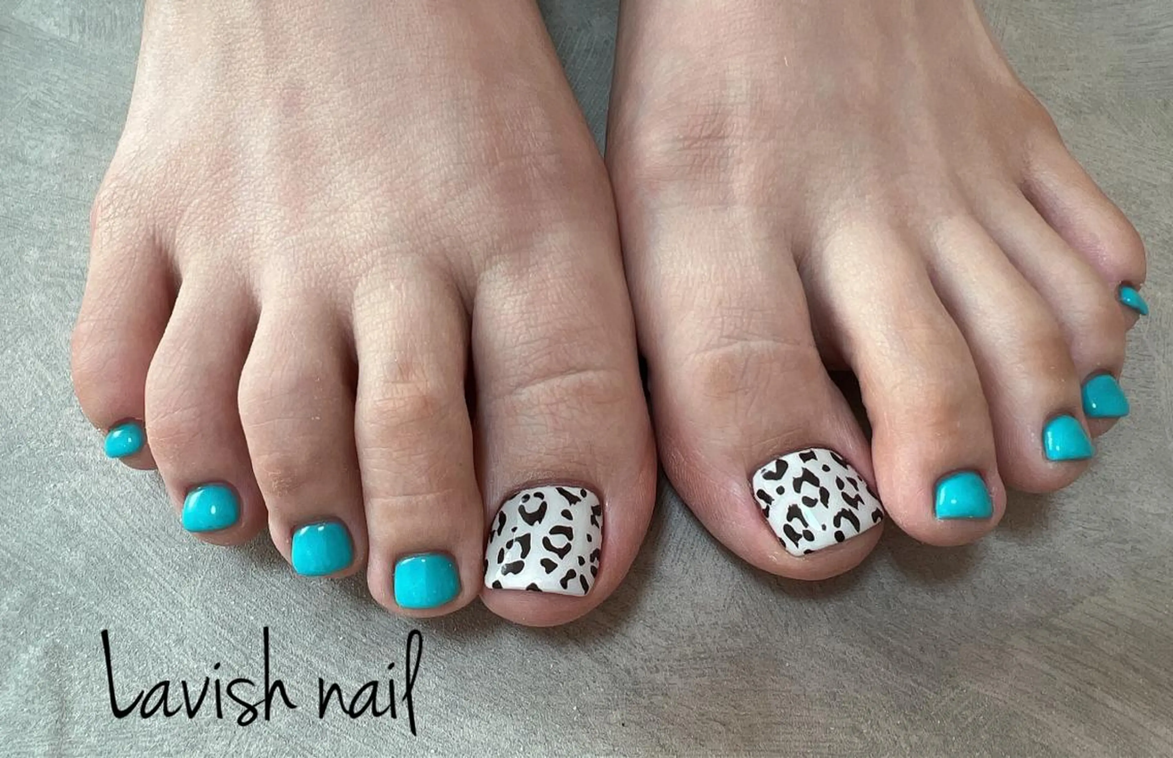 ネイル フットネイル Lavish nailのネイルデザイン