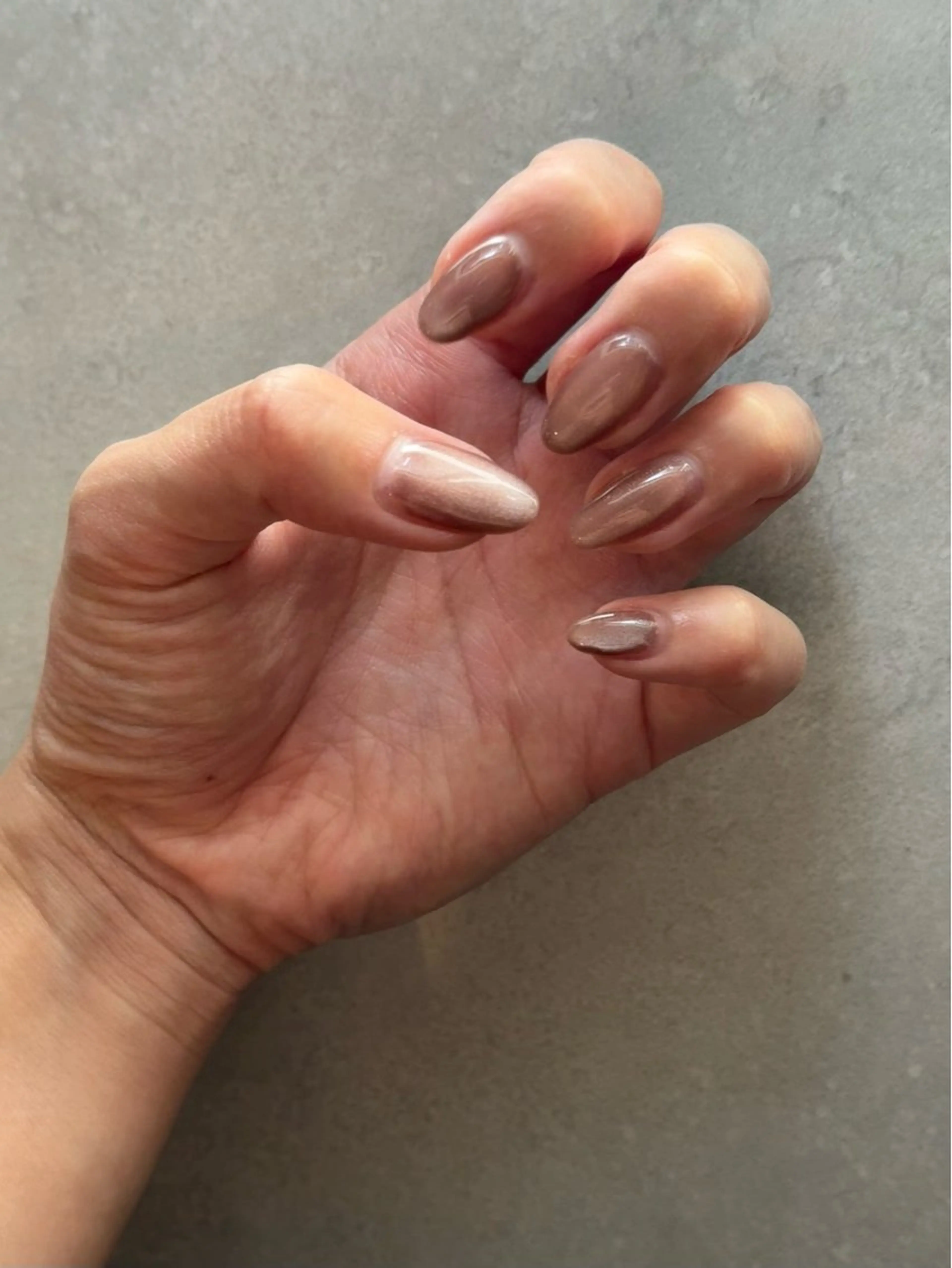 ネイル マグネットネイル nail salon swaddle 🪽のネイルデザイン