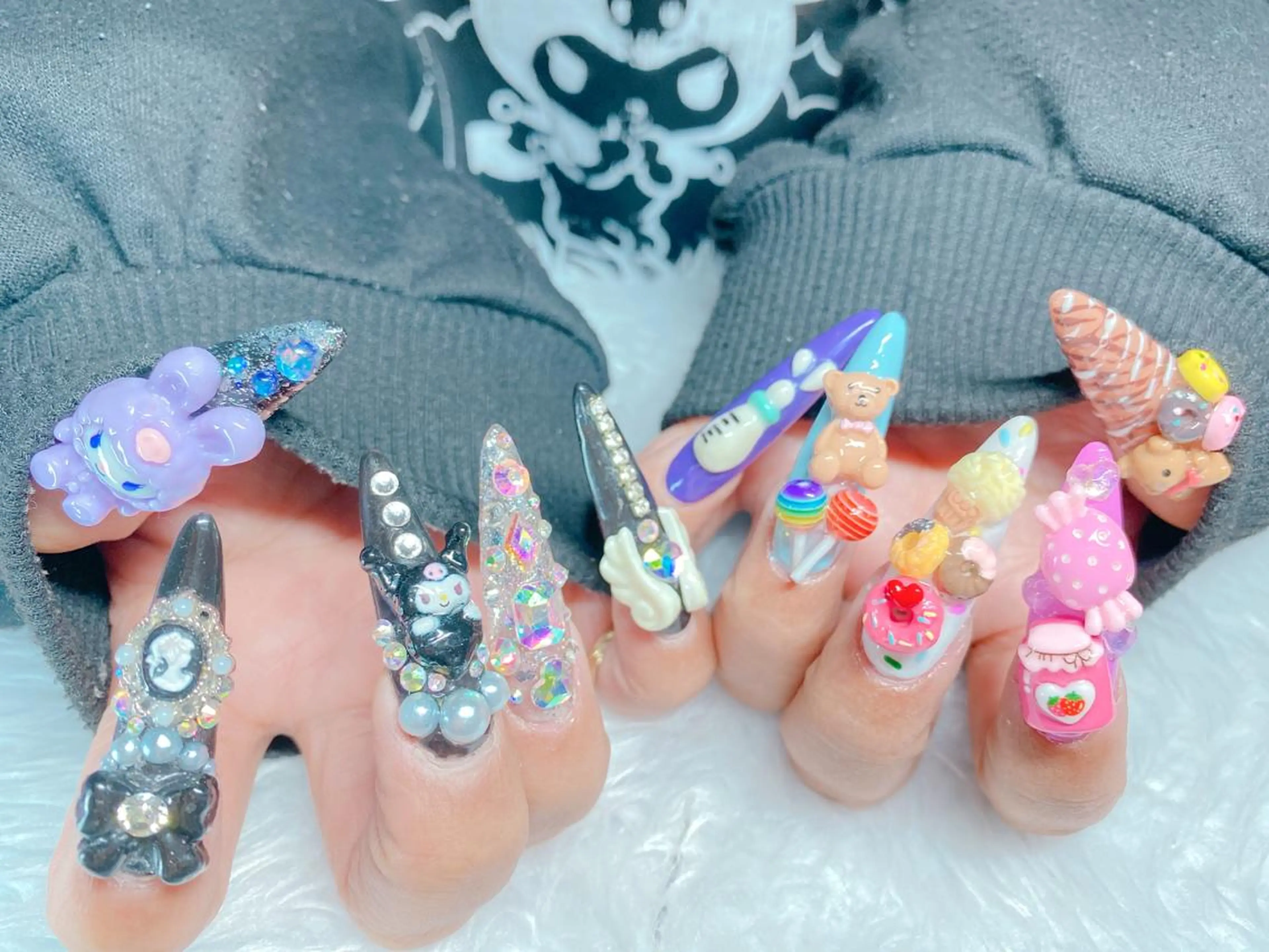 スカルプ💅💎✨誰もが目を引く美爪に💅モデル級スカルプ+アートやり放題ゴテゴテネイル💅✨の写真