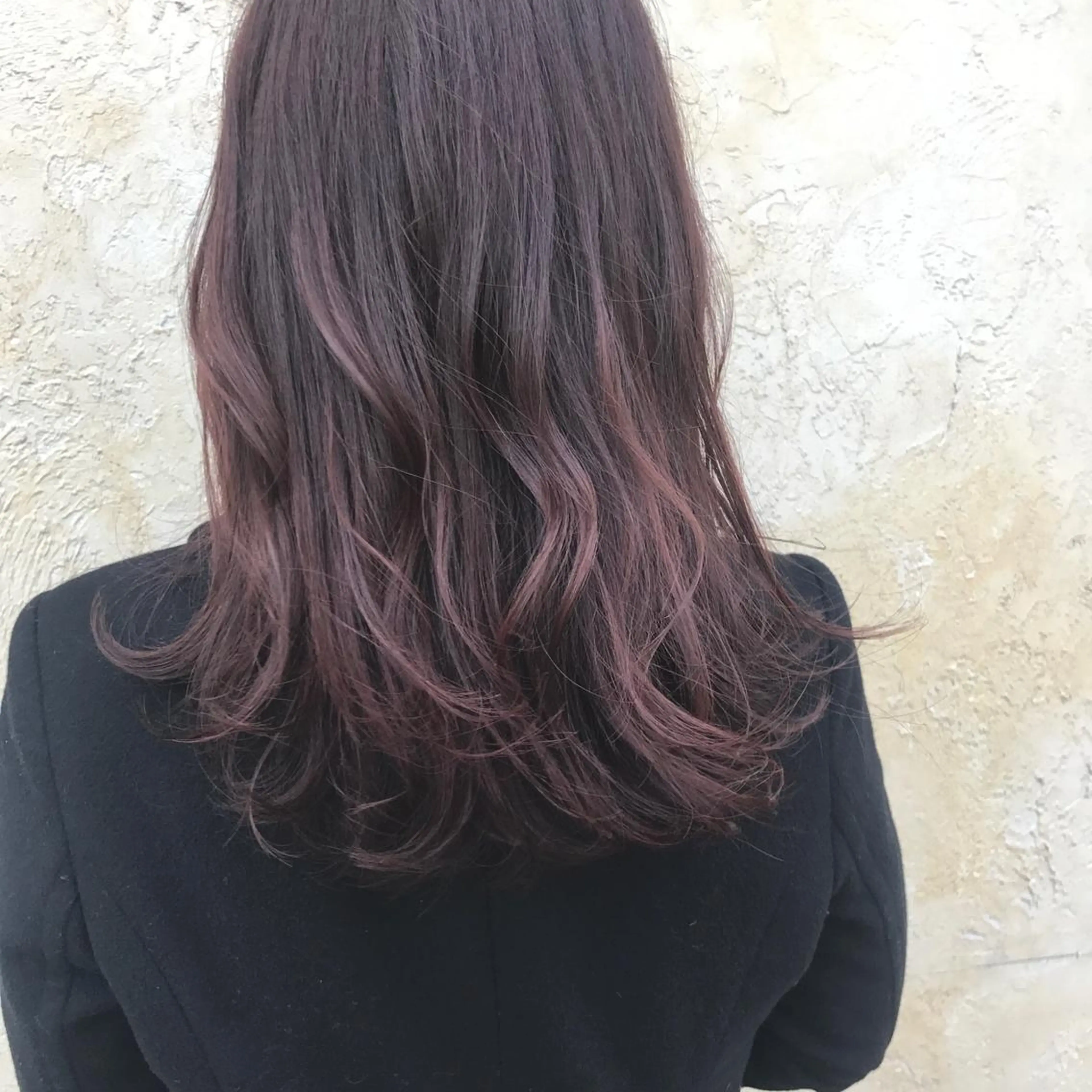 ミディアム カラー ヤスドミ ケイスケのヘアスタイル