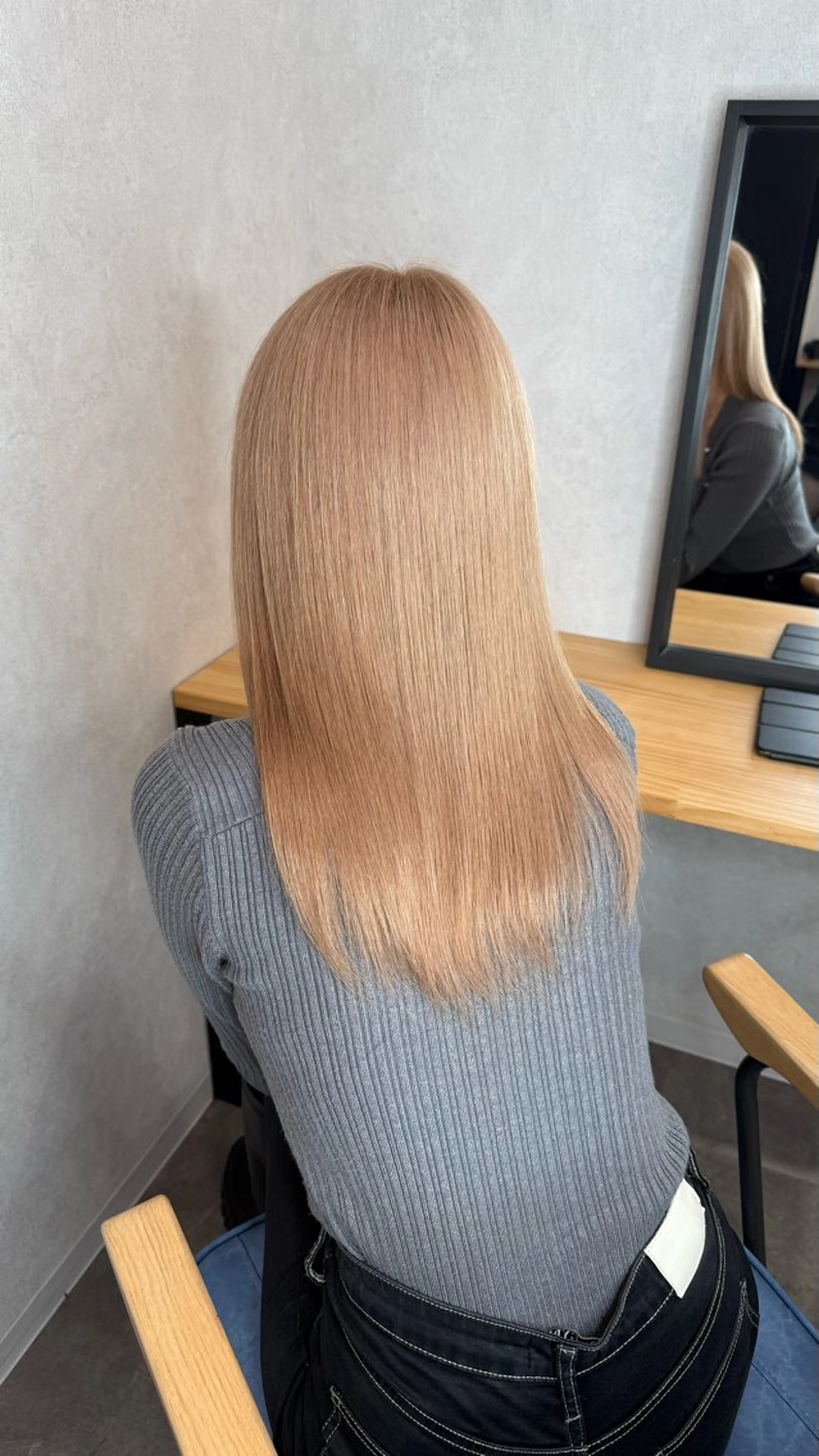 セミロング ヘアカラー Yume ♡のヘアスタイル