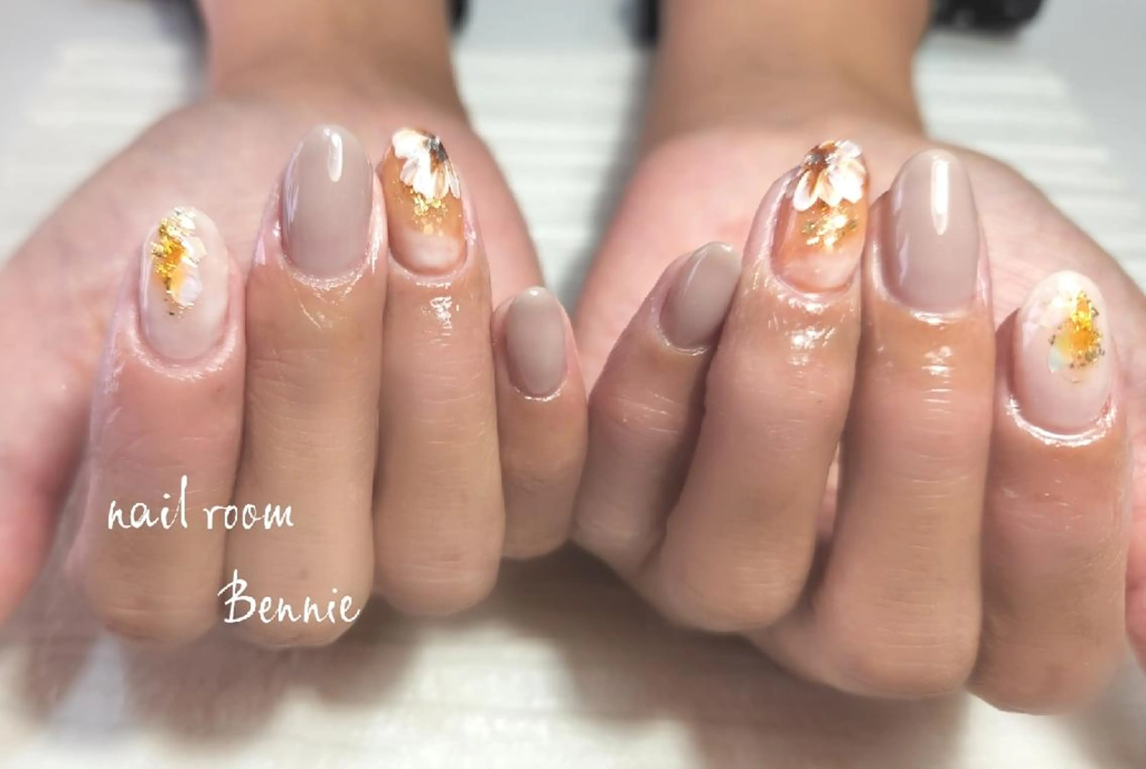 ネイル ニュアンスネイル   BENNIEのネイルデザイン