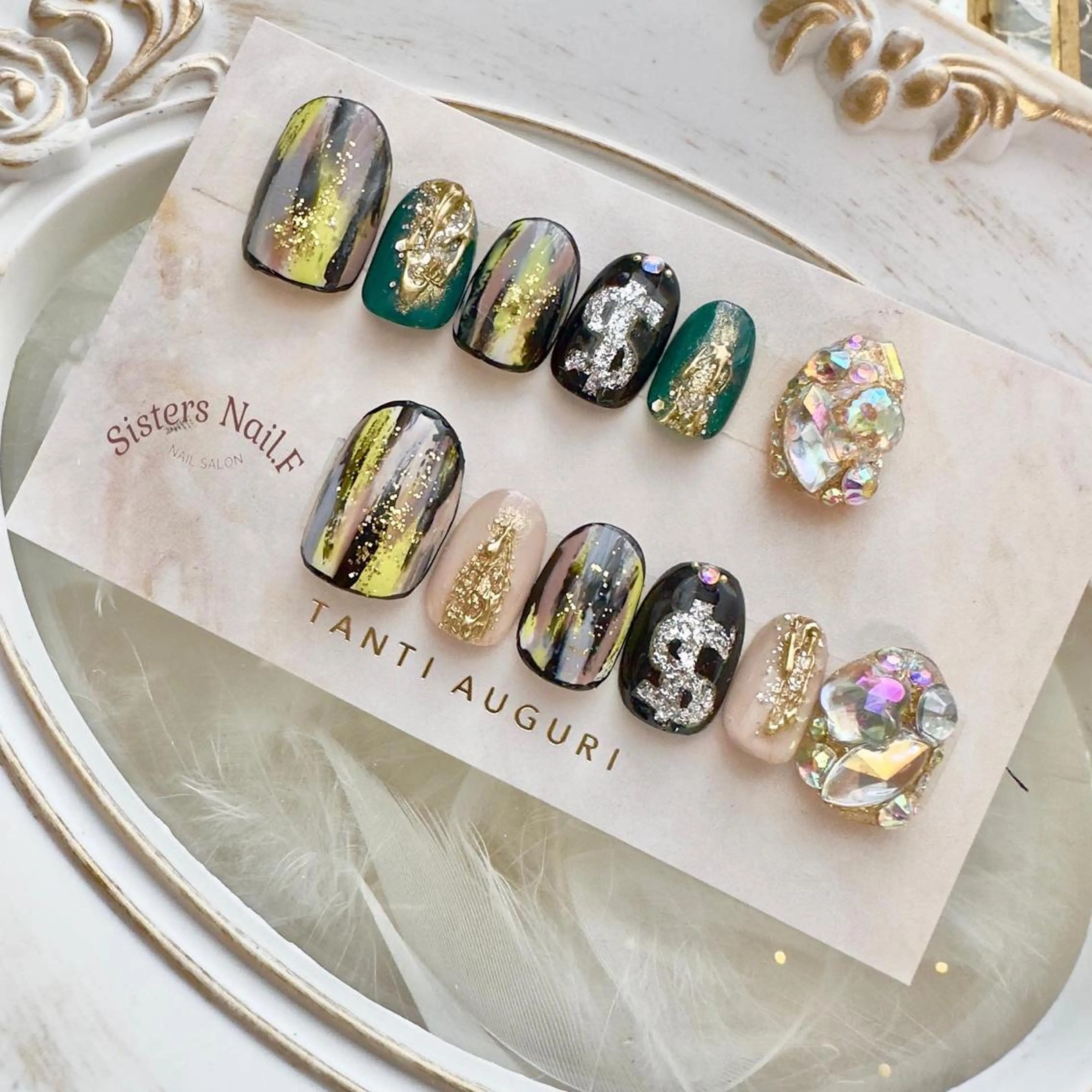 ネイル アートネイル ホログラムネイル キラキラネイル ニュアンスネイル ストーンネイル sisters nail.fのネイルデザイン