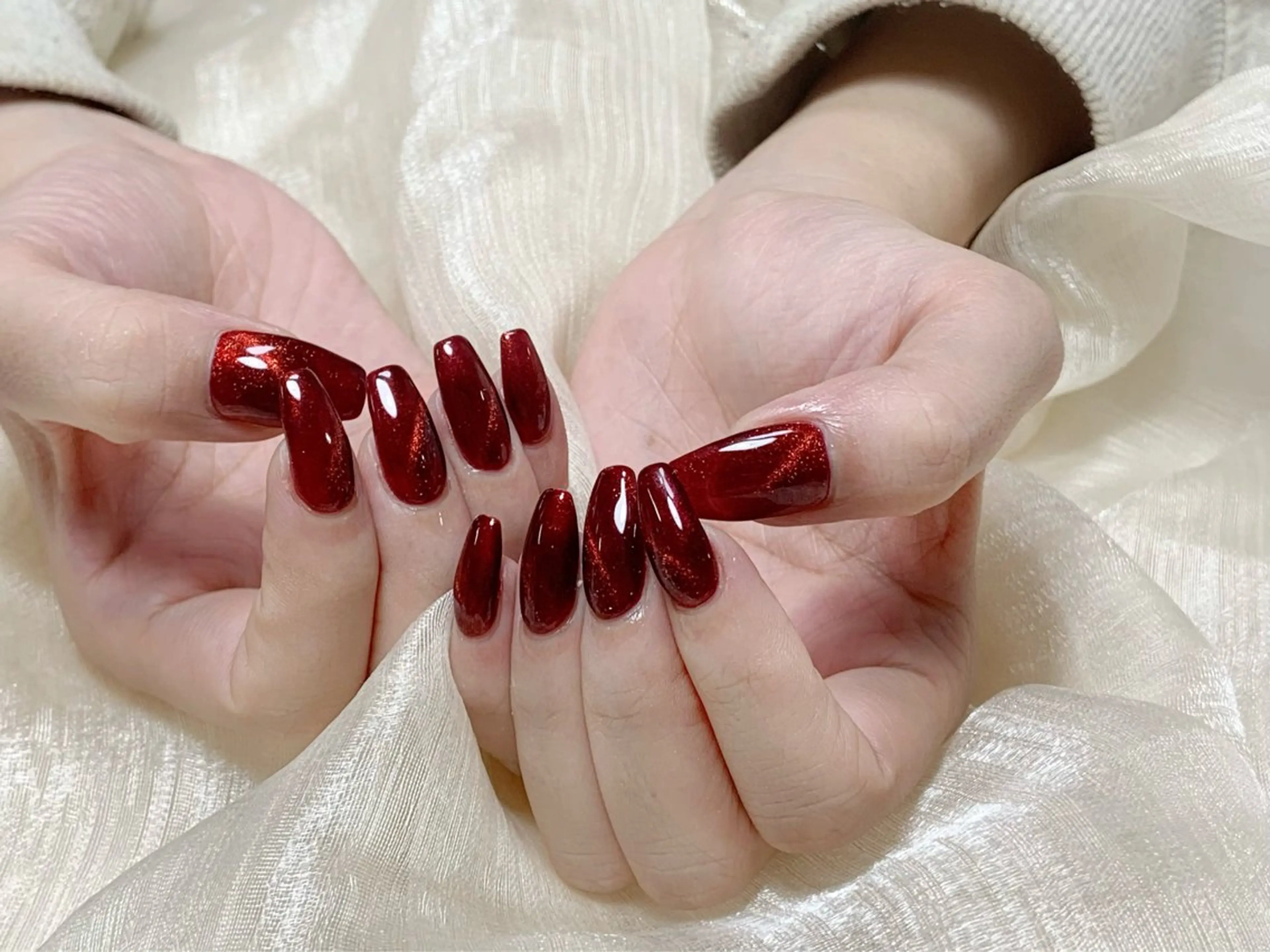 ネイル オーロラネイル チークネイル フレンチネイル ジェルネイル ガラスフレンチ ハンドネイル ハンドケア Nail Jolieのネイルデザイン