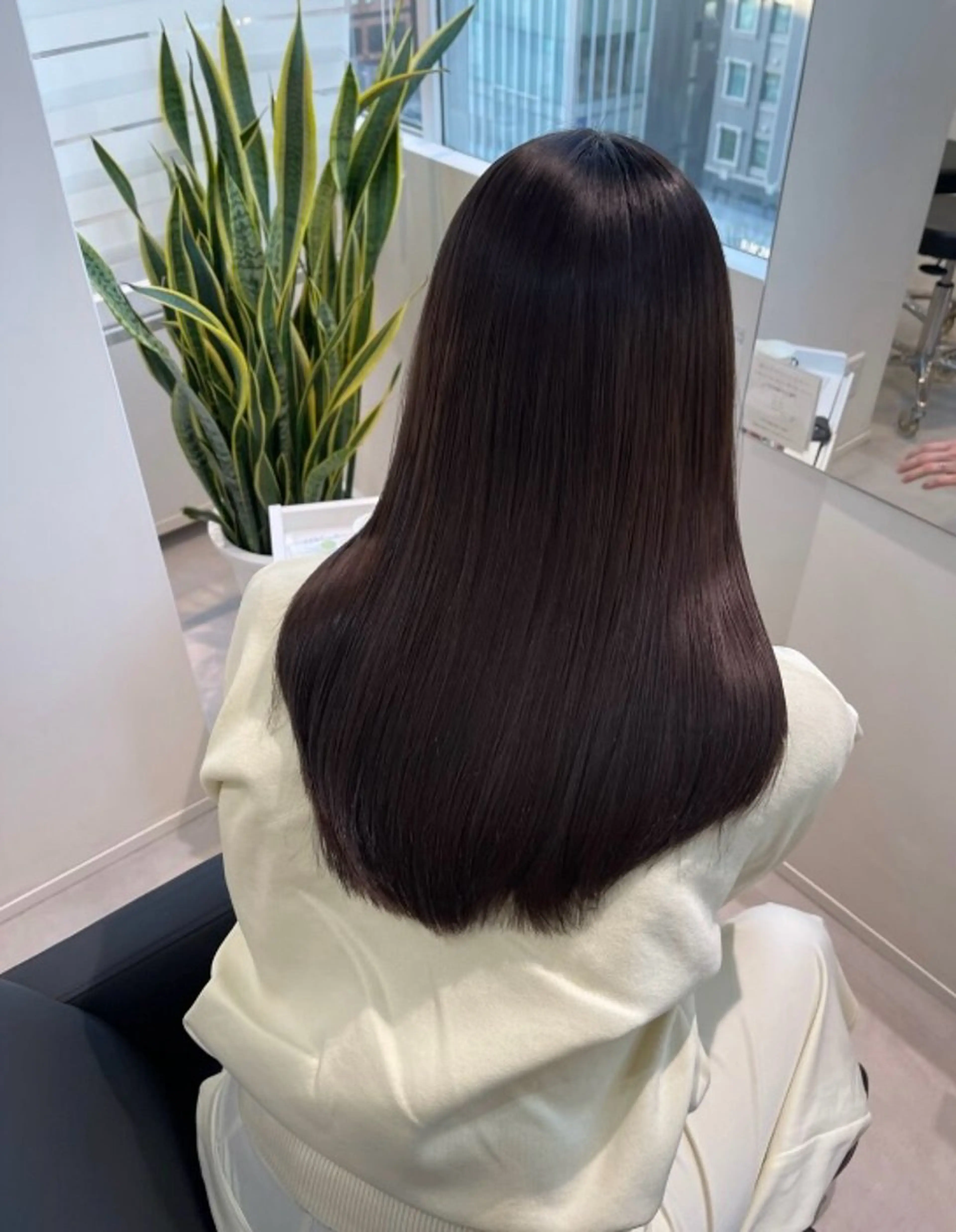 ロング Emüest髪質改善 👩🏼🖤cocoのヘアスタイル