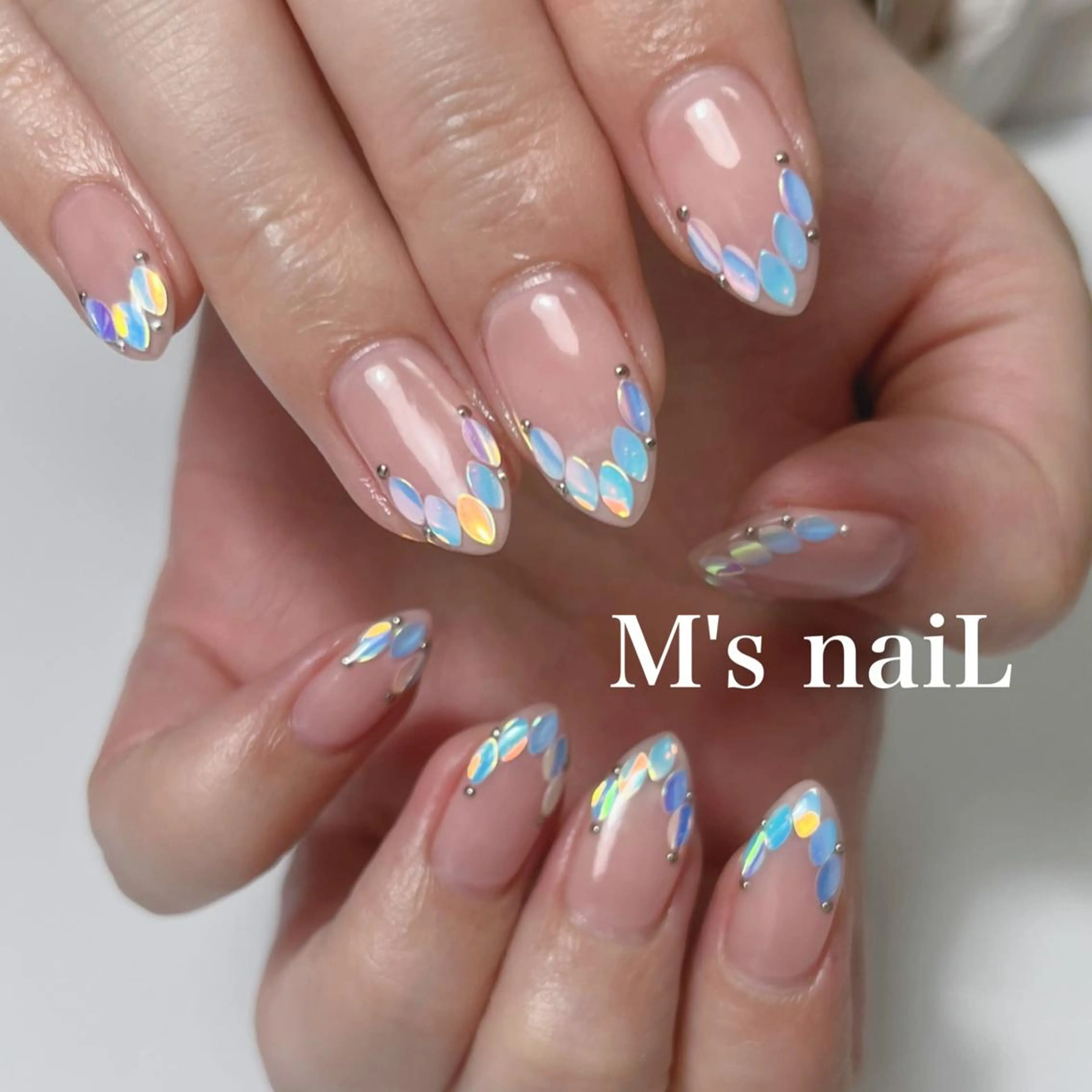 ネイル ホログラムネイル キラキラネイル M's  naiL  大井町駅徒歩5分　新規ネイルサロン所属・M's  nailL エムズネイルのネイルデザイン
