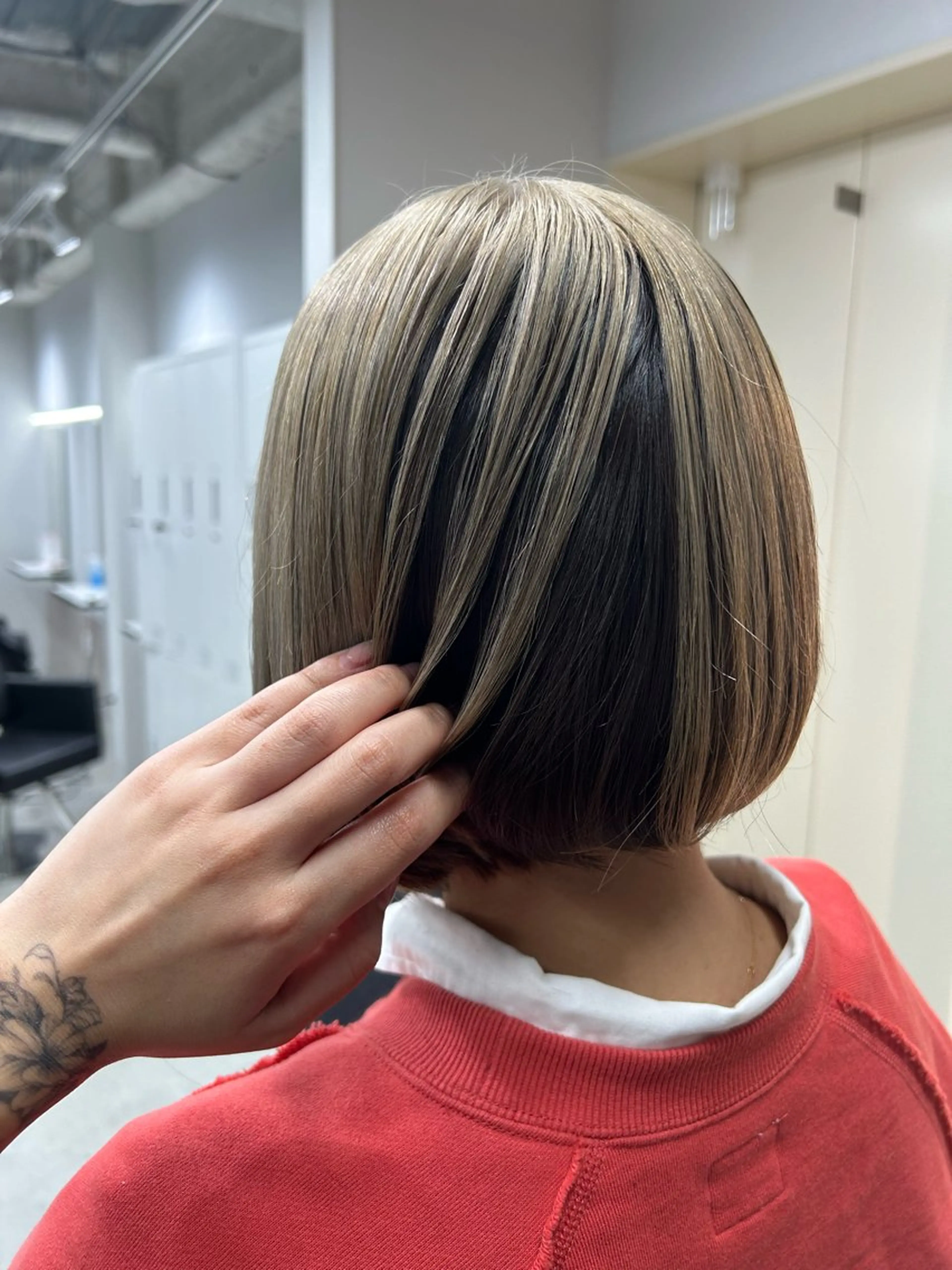 ショート カラー ボブ ヘアカラー Gisel みらののヘアスタイル