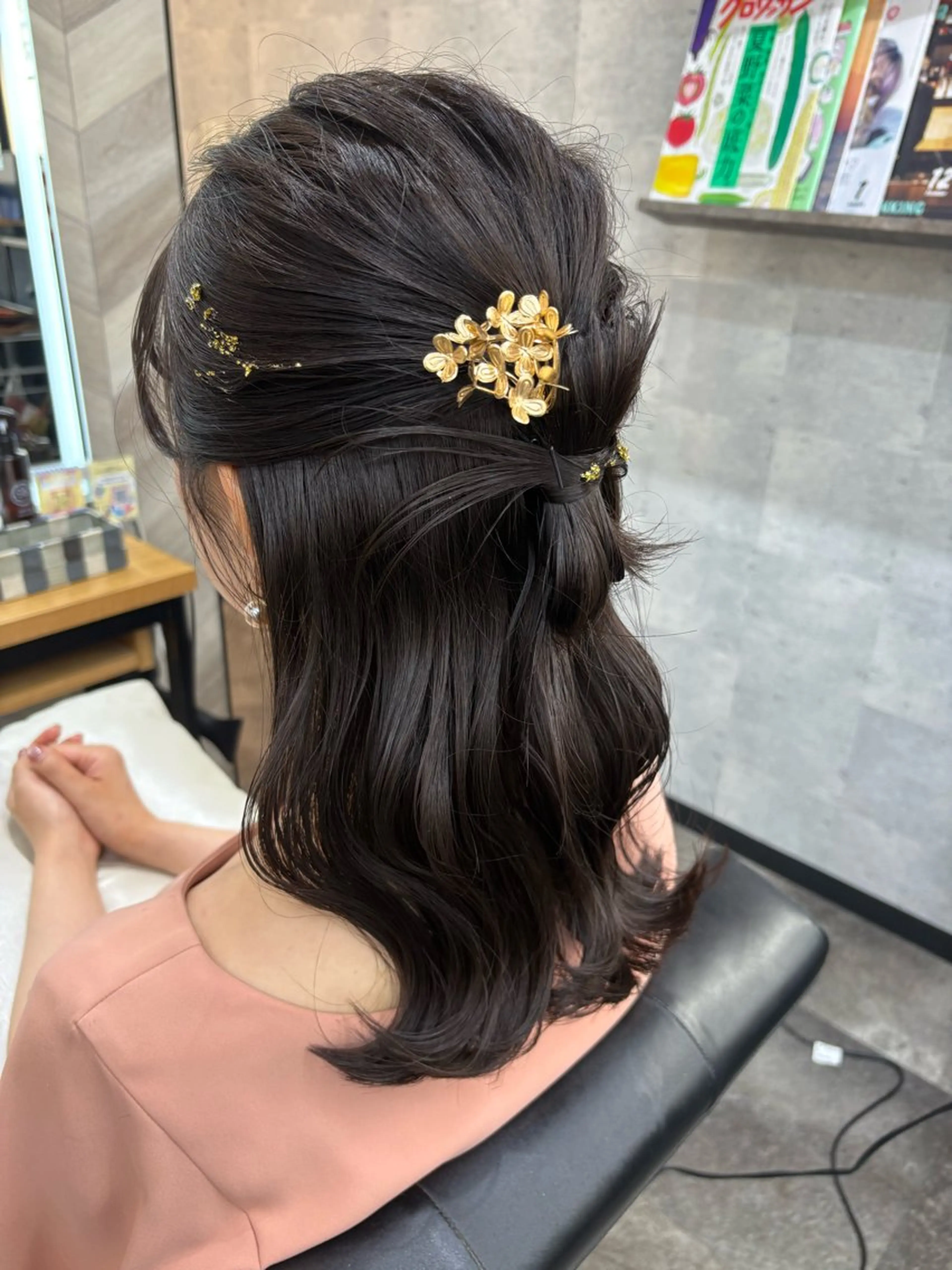 ミディアム ヘアアレンジ ハーフアップ SHANTi 飯塚 ヘアセット/髪質改善のヘアスタイル