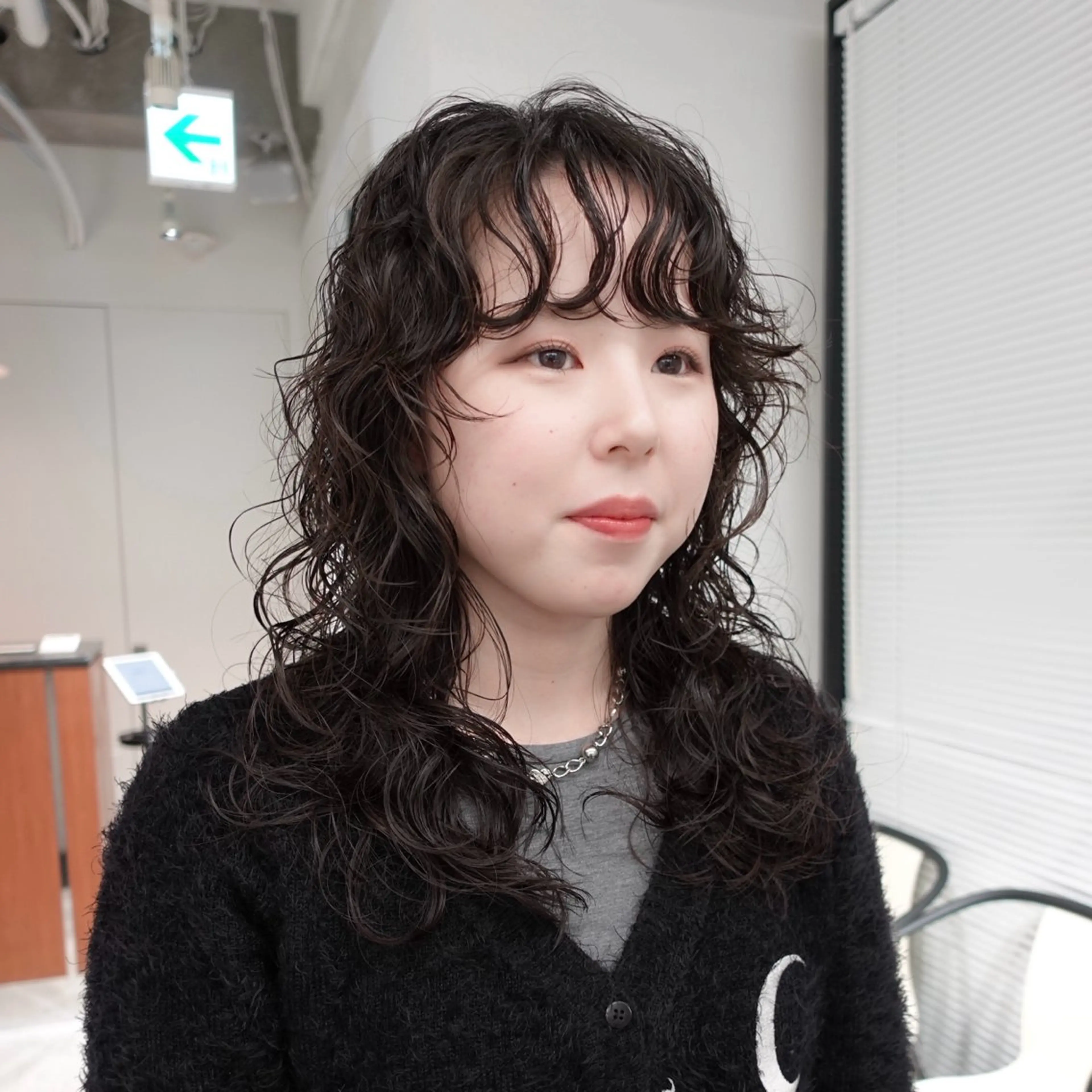 ロング パーマ ヘアアレンジ パーマ 🌐サトウ リョウ🌐のヘアスタイル