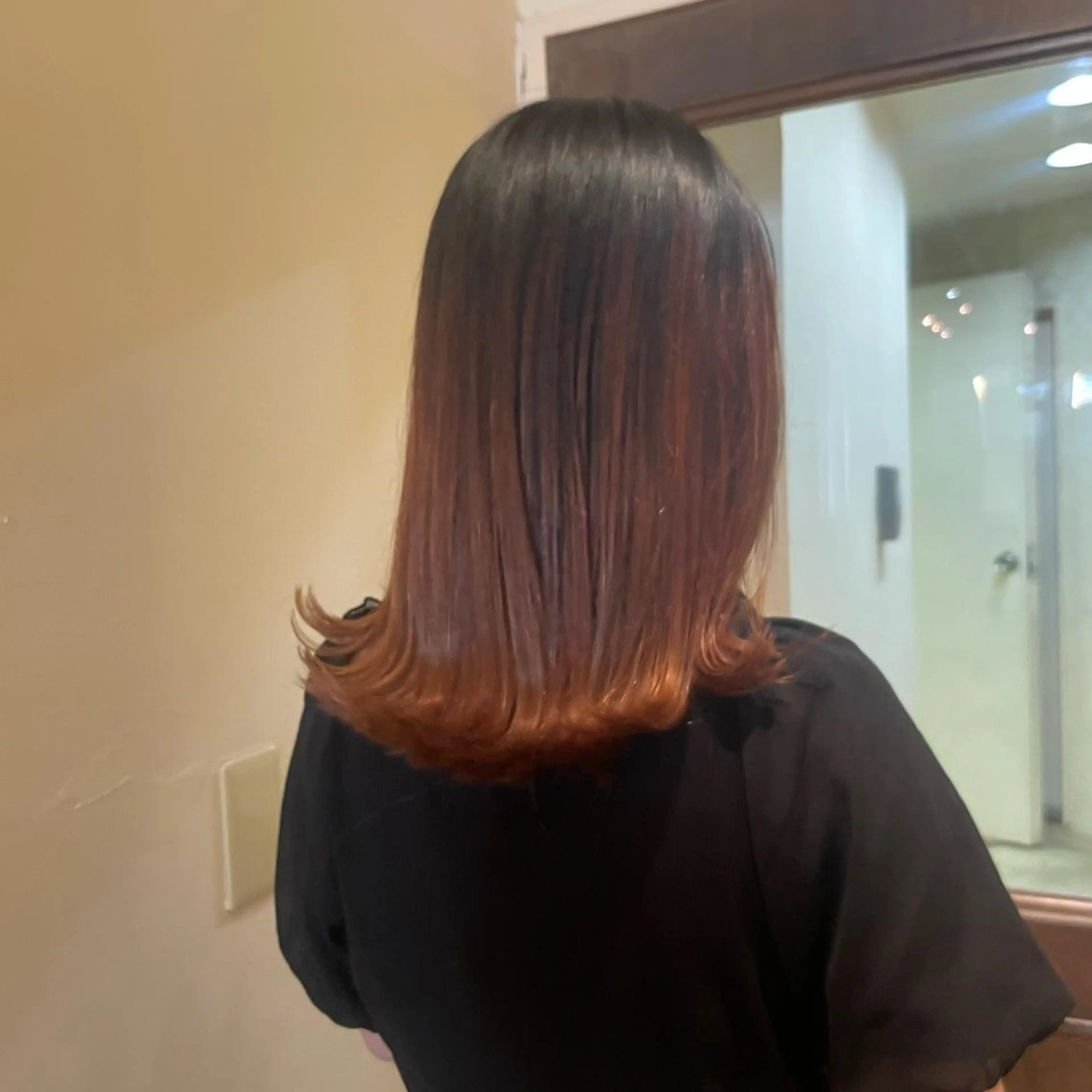 セミロング 髪質改善カラー ブラウン🤎YUMEのヘアスタイル