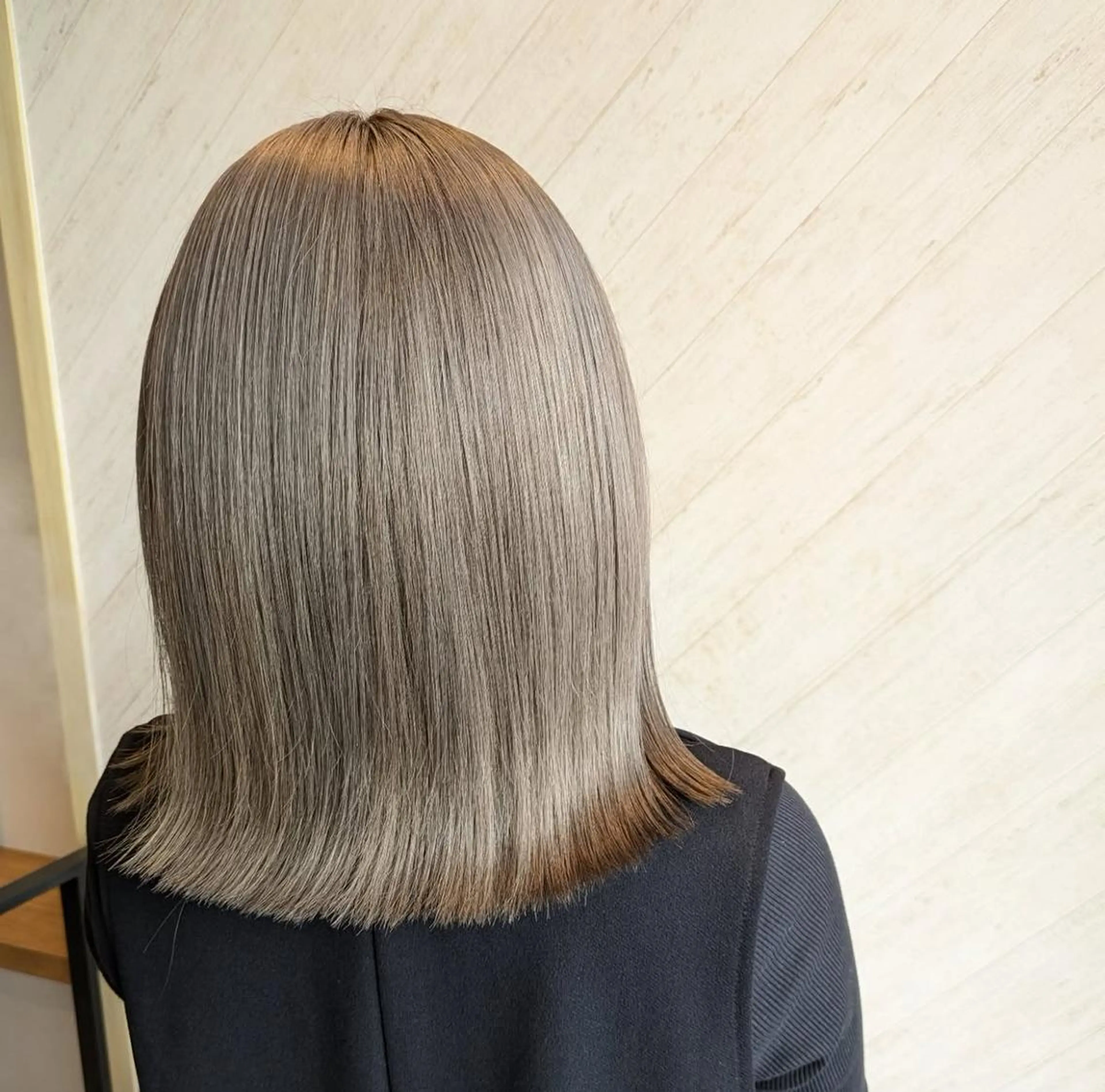 セミロング ヘアカラー 中谷　千鶴 ◎ブリーチカラー得意のヘアスタイル