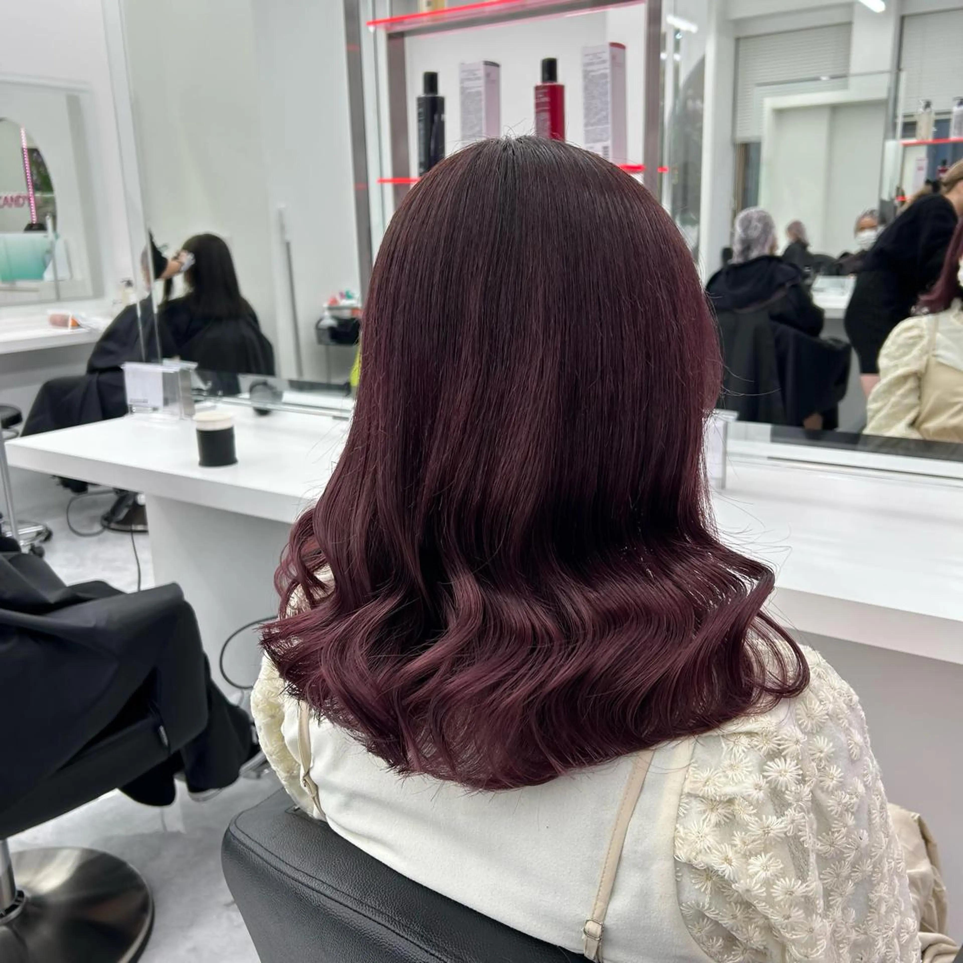 セミロング カラー ヘアアレンジ カット ヘアカラー GOTODAY shair salon 横浜mare店所属・mai🍑暖色カラー /レイヤー💖のヘアスタイル