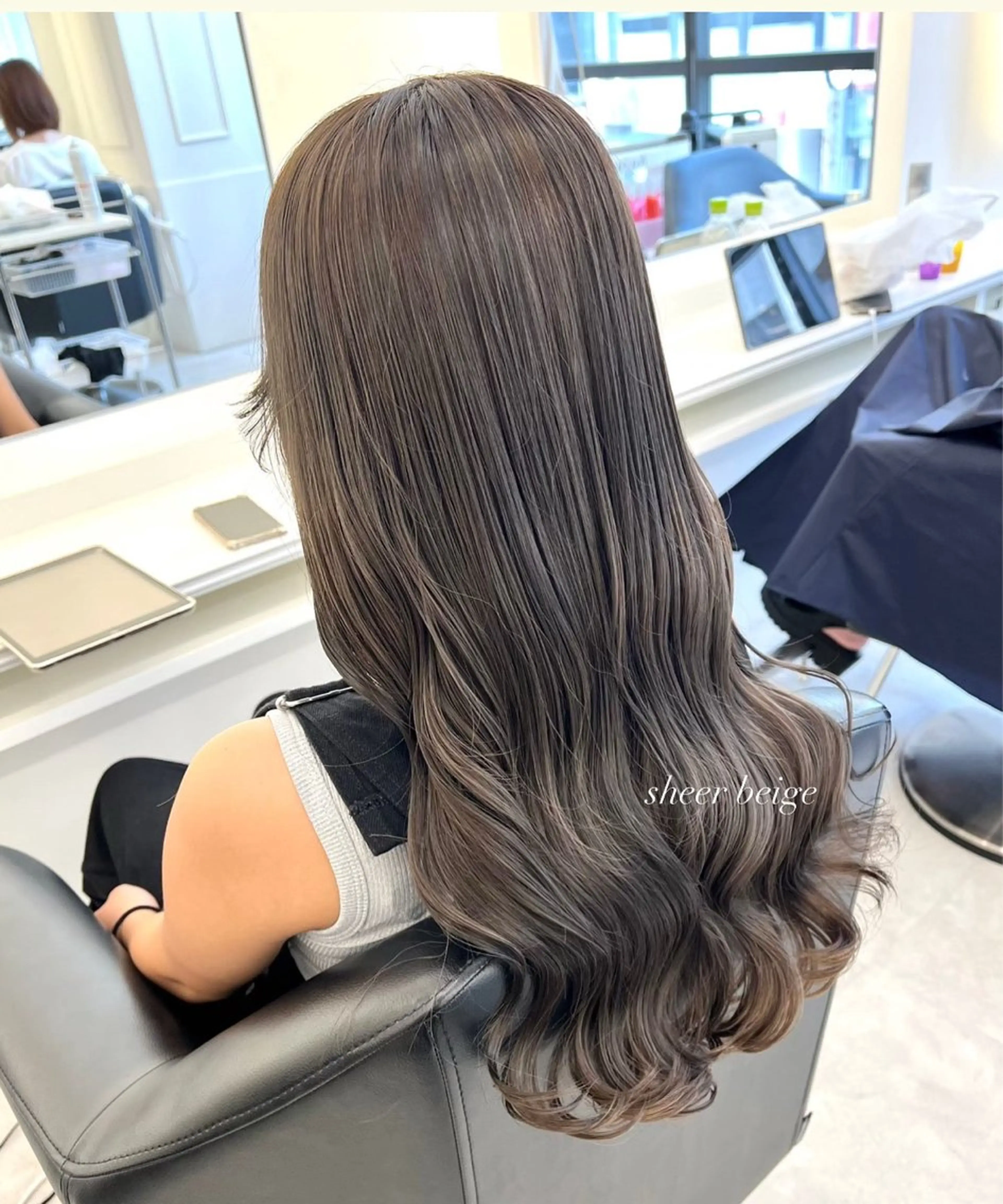 ロング ParveMix 宮﨑 梨里のヘアスタイル