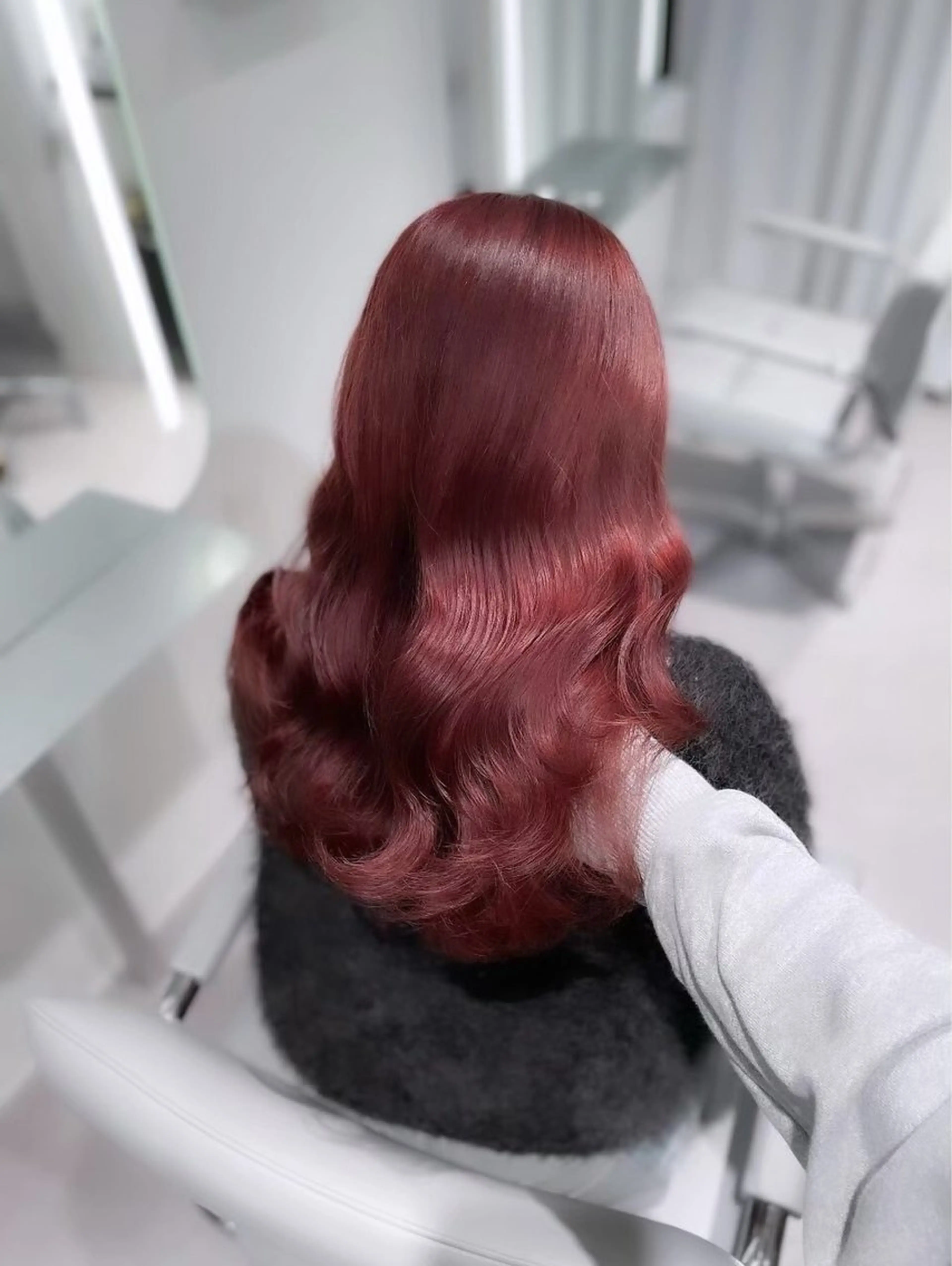 ロング 谷 ほのかのヘアスタイル