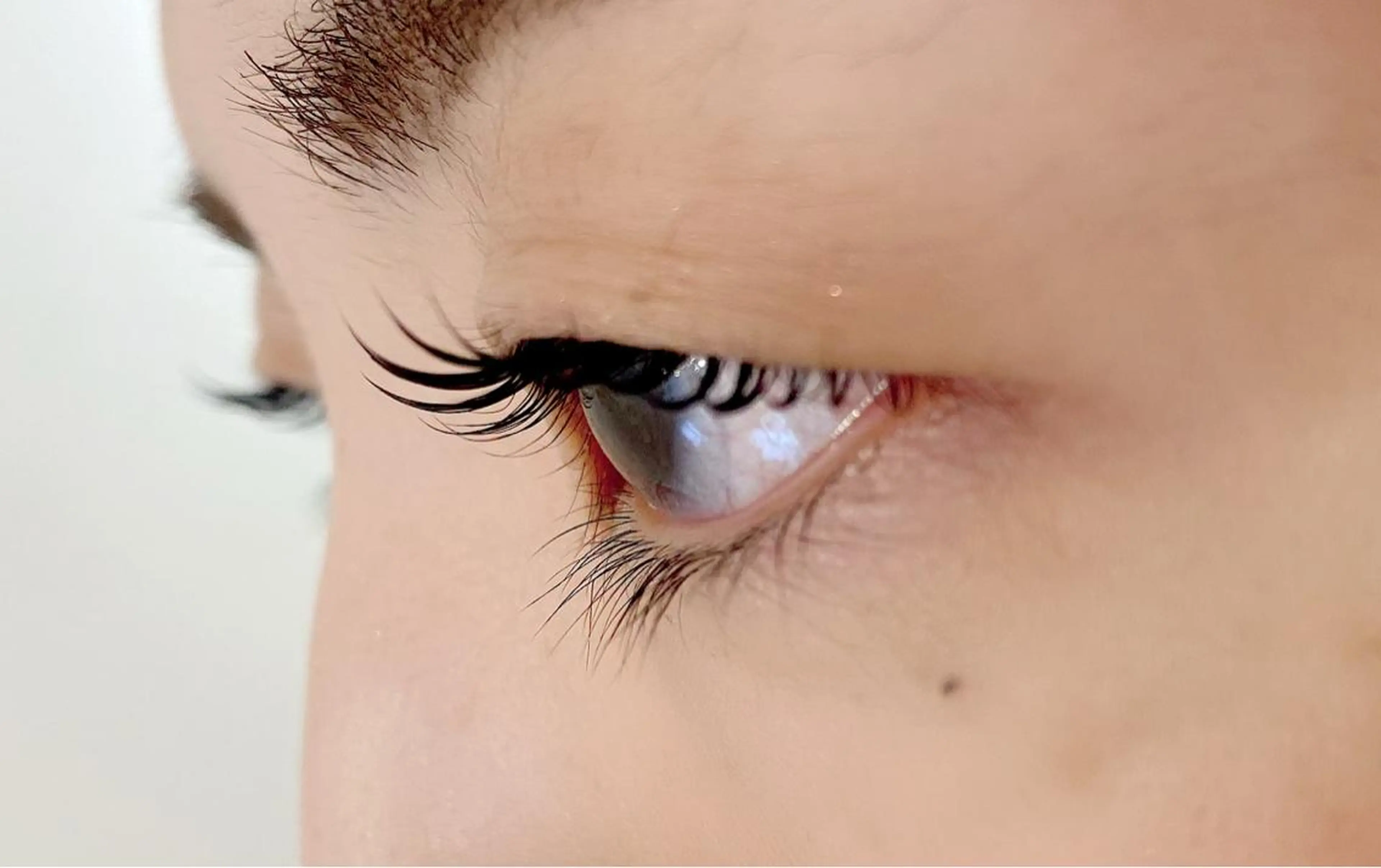 マツエク・マツパ スズカ|まつ毛眉毛 モチの良いマツエクのマツエク・マツパデザイン