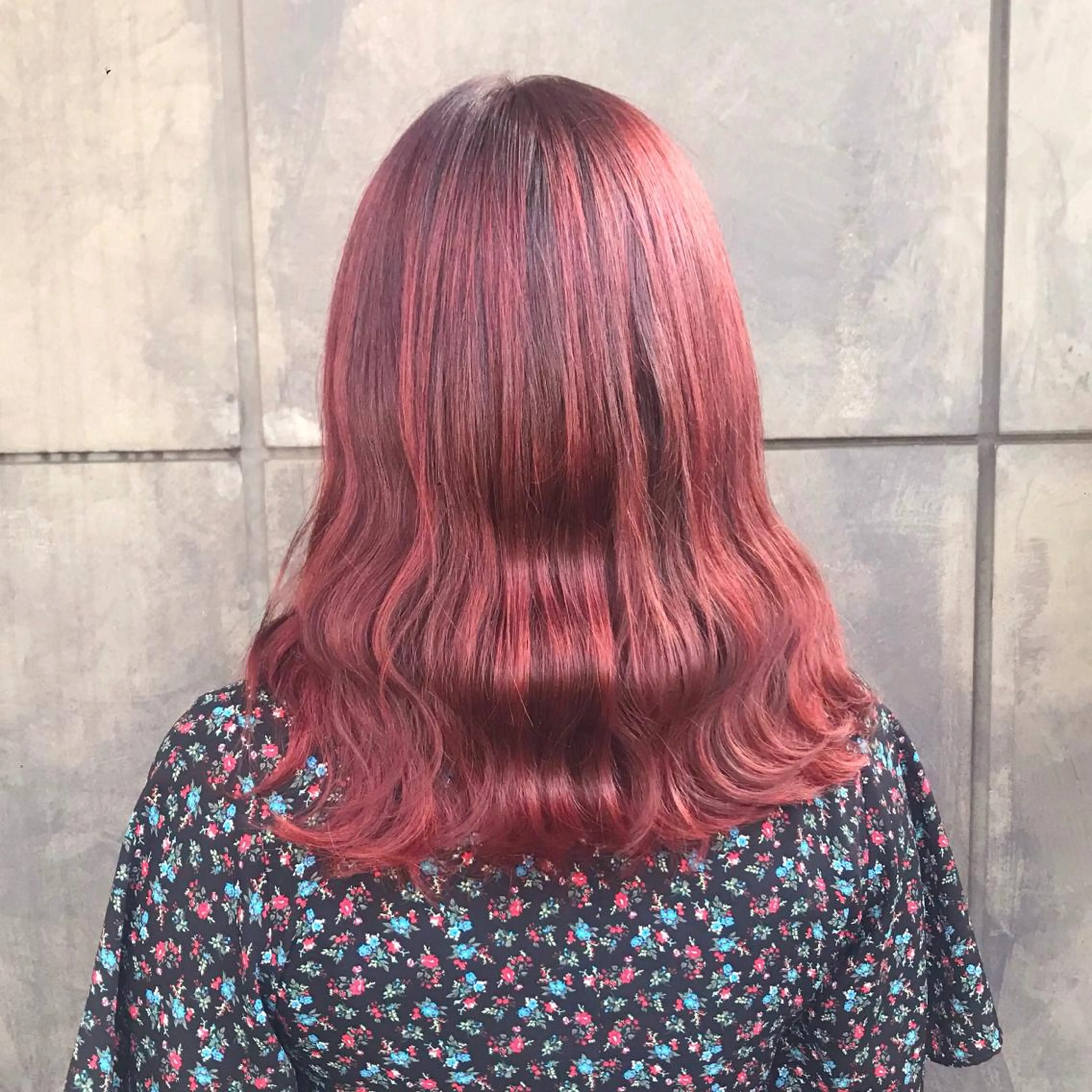 ミディアム カラー ブリーチ タンバルモリ ヨシンモリ ムルギョル巻き 韓国風ヘア サロウィン所属・K-POP好き美容師 🇰🇷Kai.Yのヘアスタイル