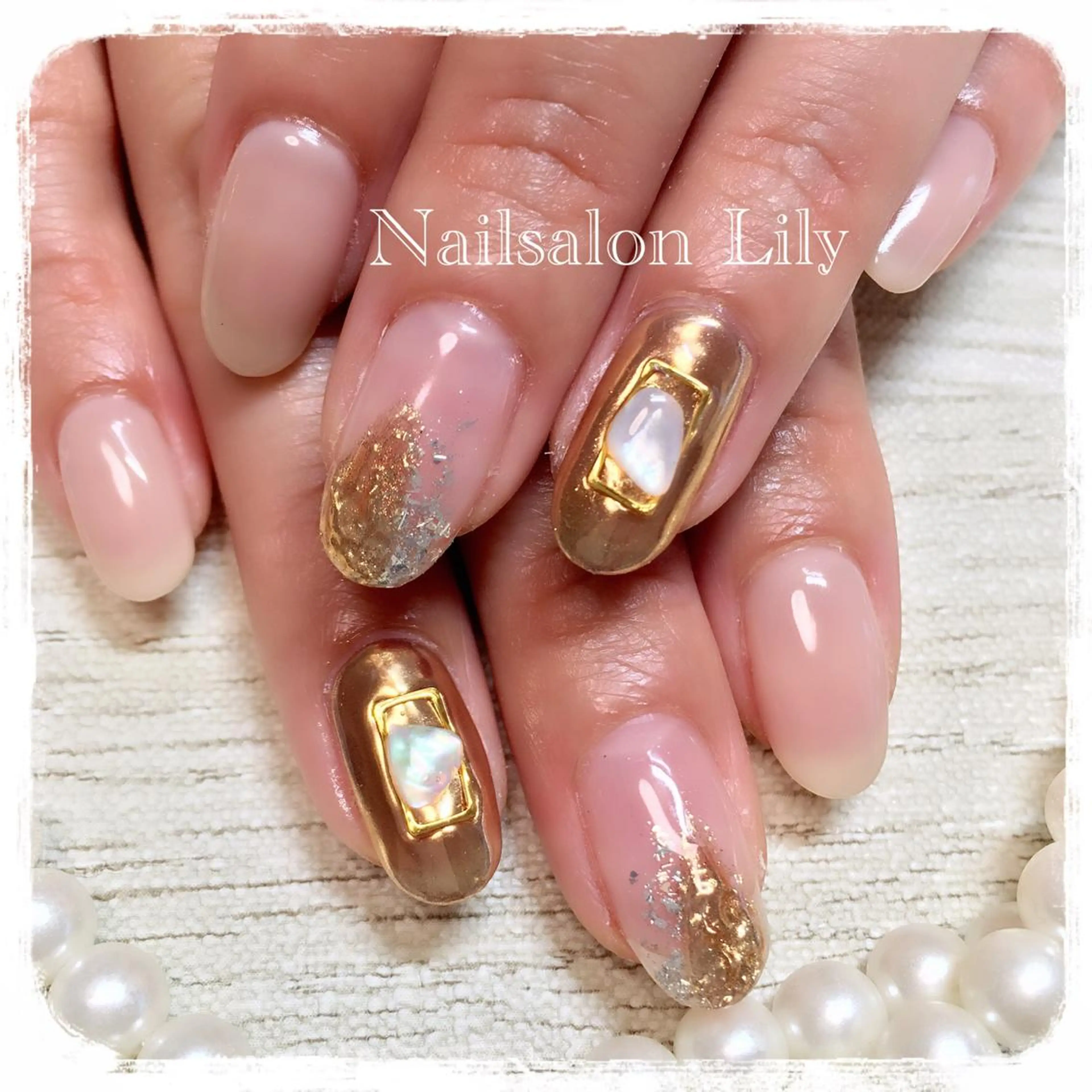 ネイル アートネイル ミラーネイル Lily*nail 🌻Mii🌻のネイルデザイン
