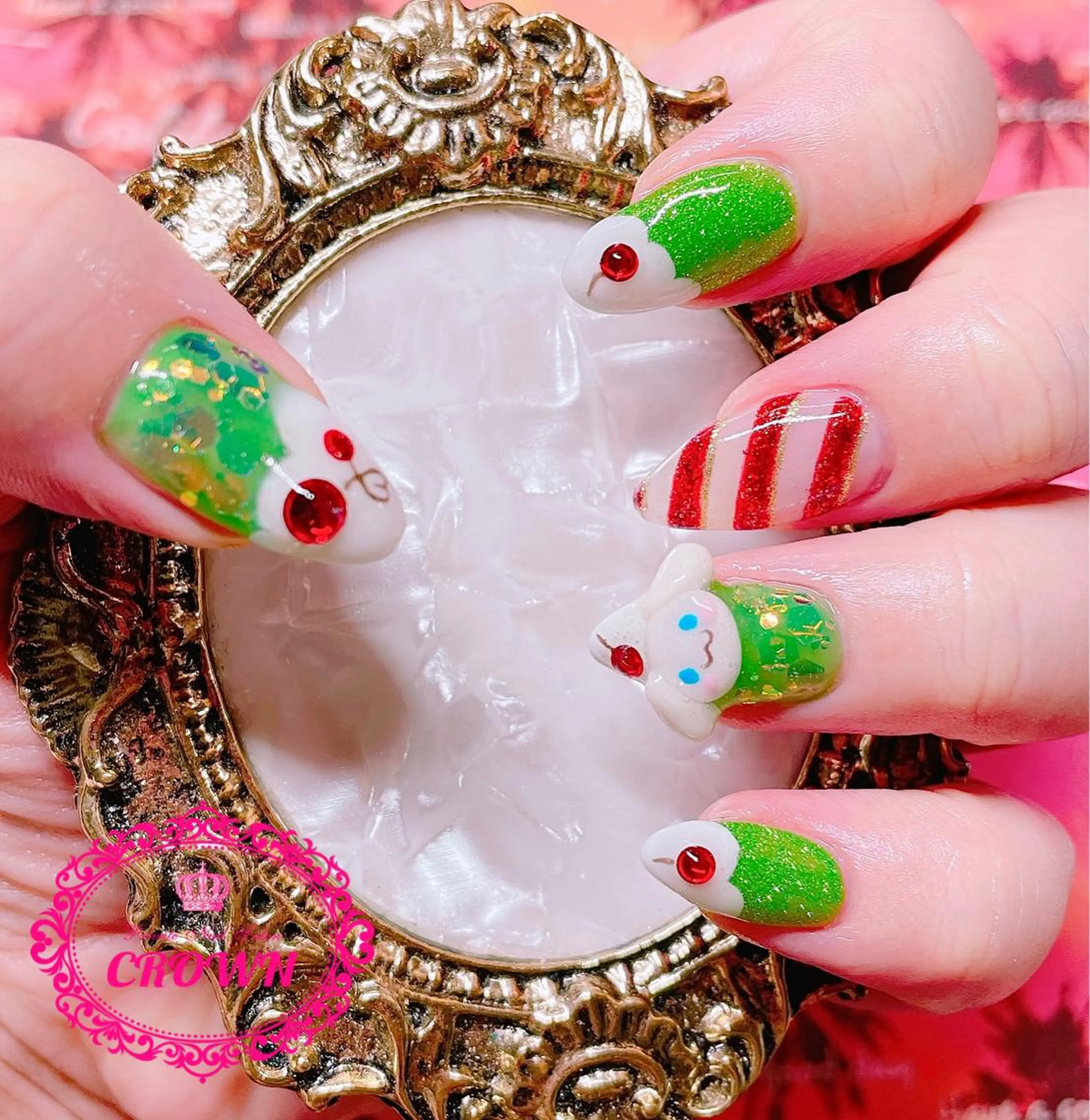 ネイル CROWN プライベートサロンのネイルデザイン
