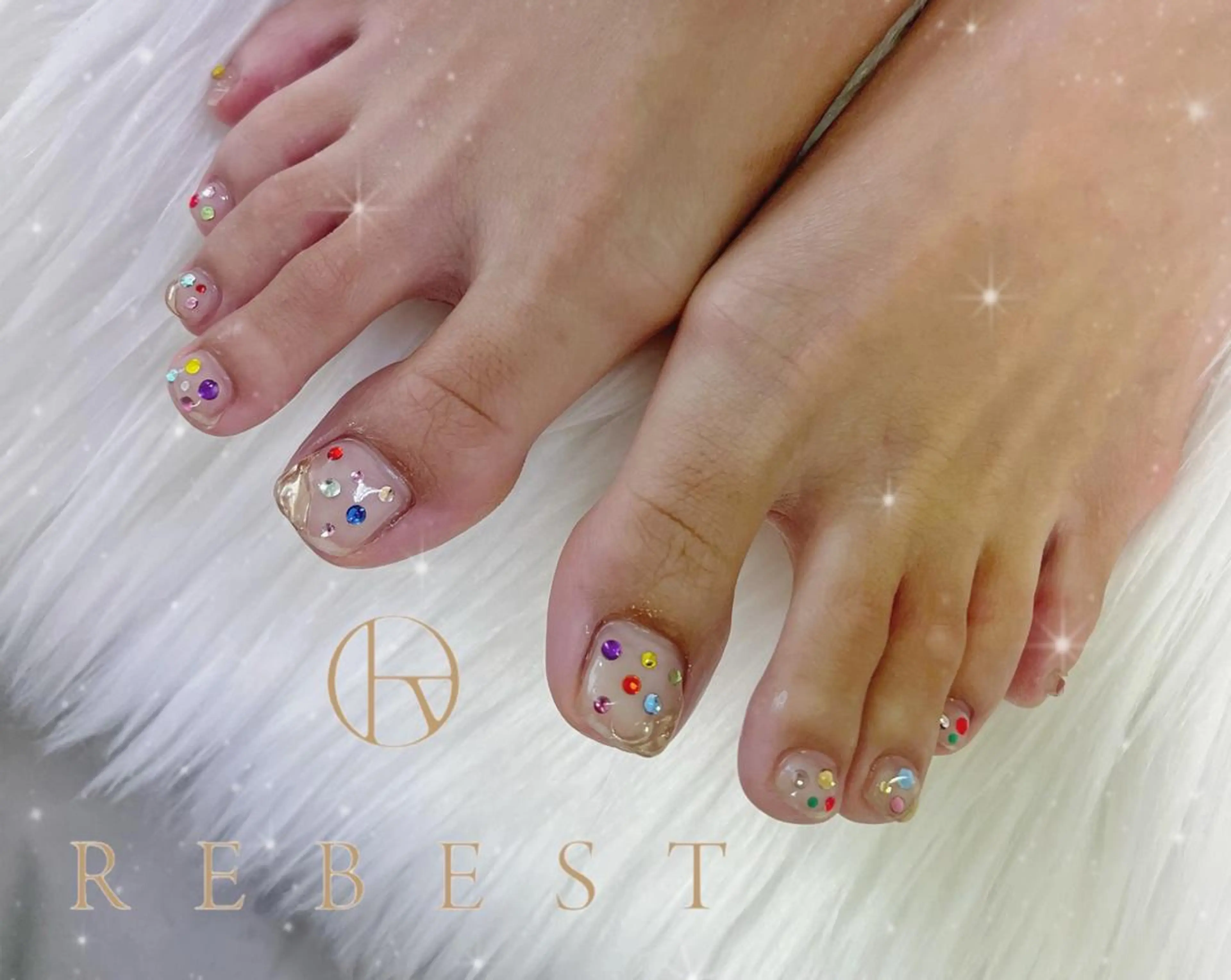 ネイル ❤️💛REBEST 京橋店のネイルデザイン