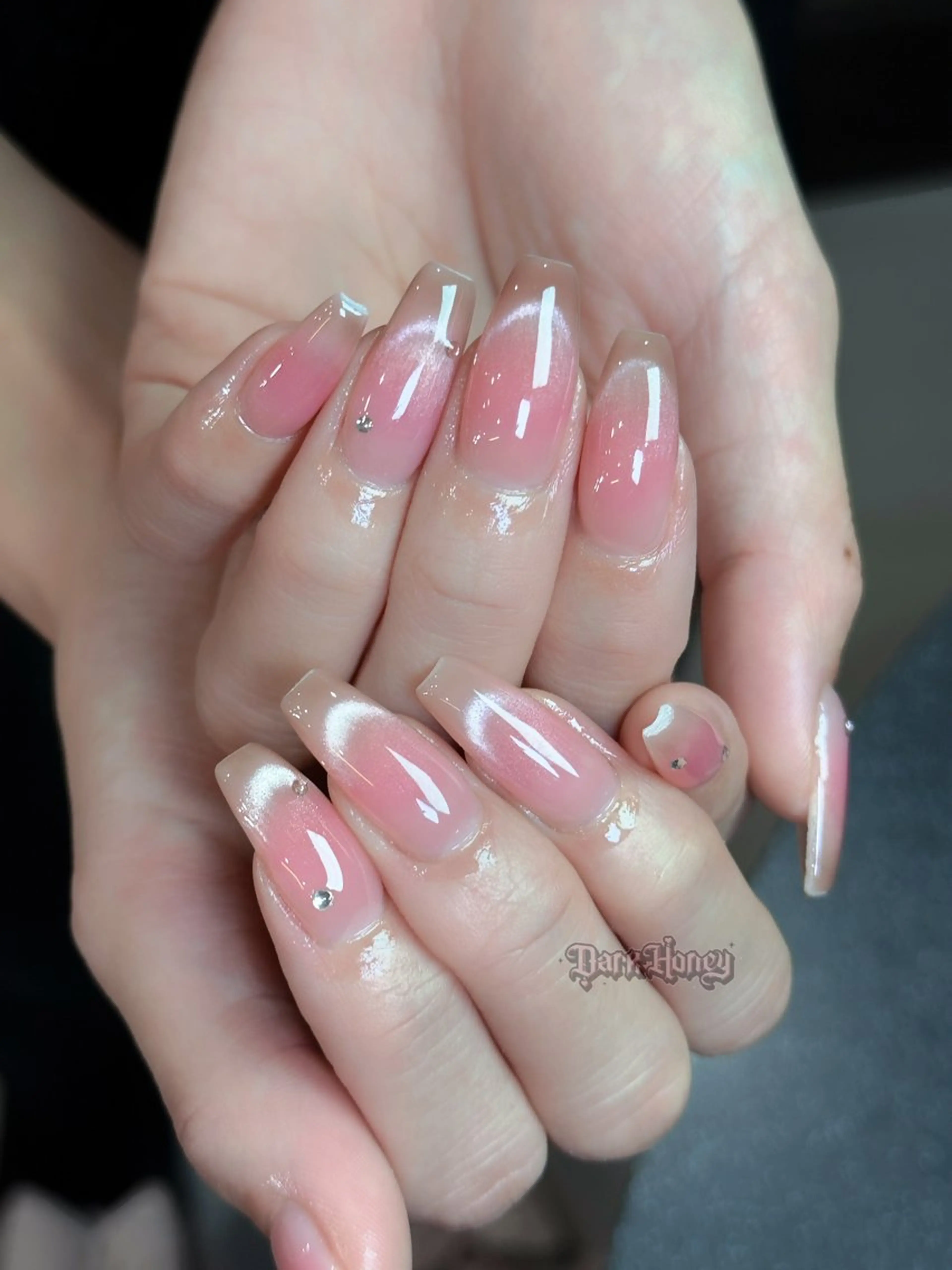 ネイル ハンドネイル Dark honey スカルプ専門原宿店のネイルデザイン