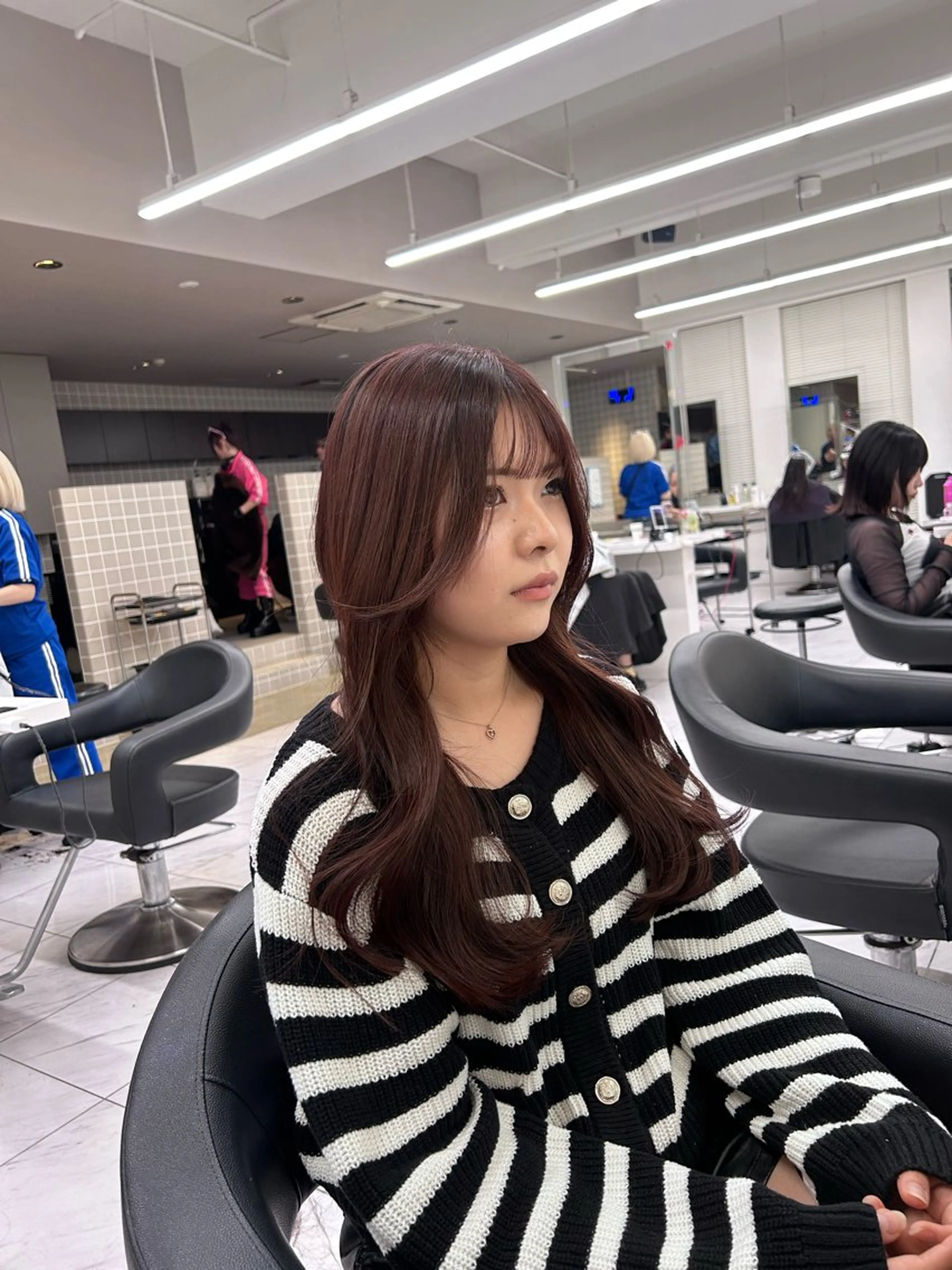 カラー ヘアカラー トリートメント 透明感ベージュ🤎 ナチュラルレイヤーのヘアスタイル