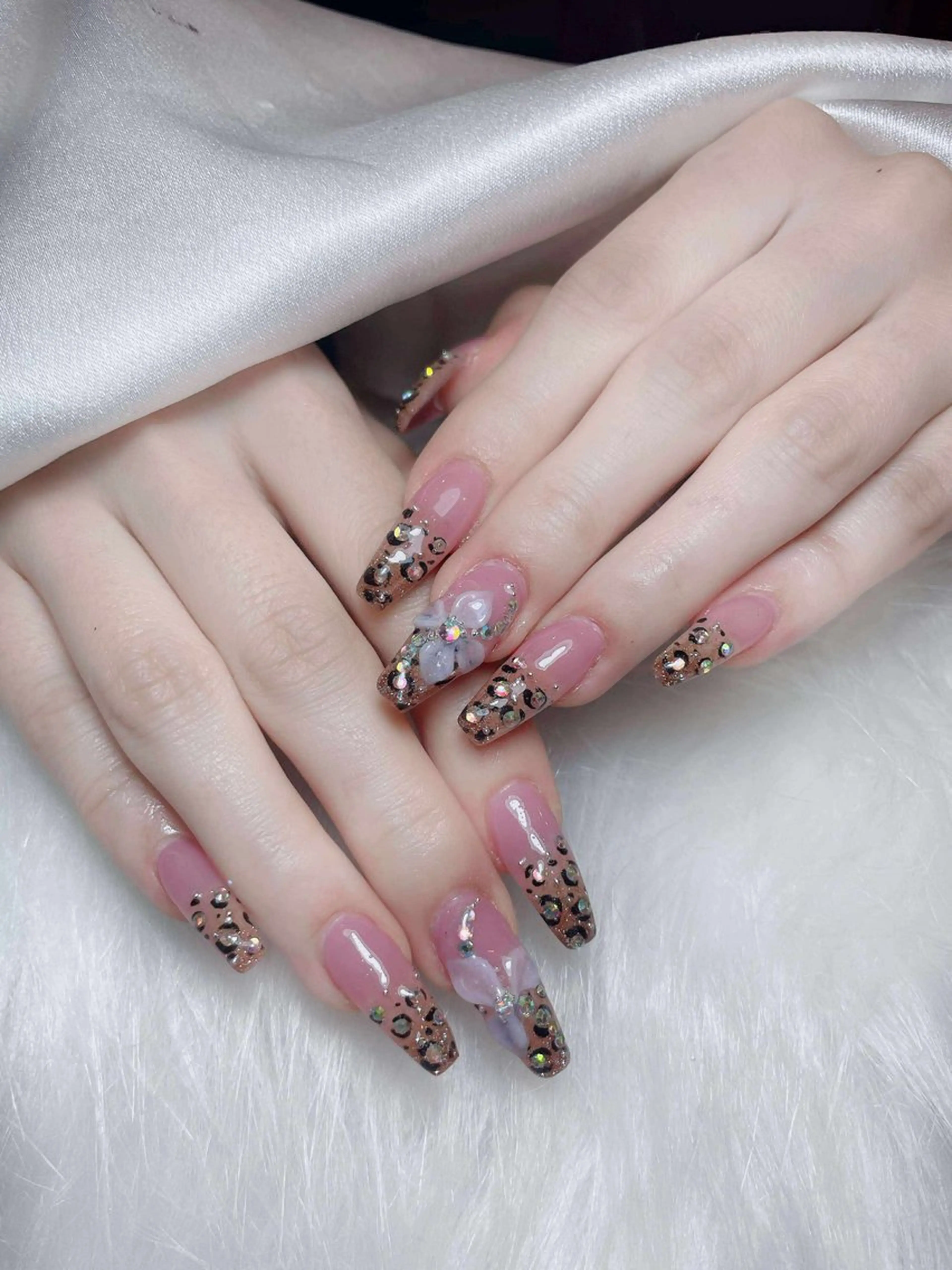 ネイル ハンドネイル Queen Nail Salonのネイルデザイン