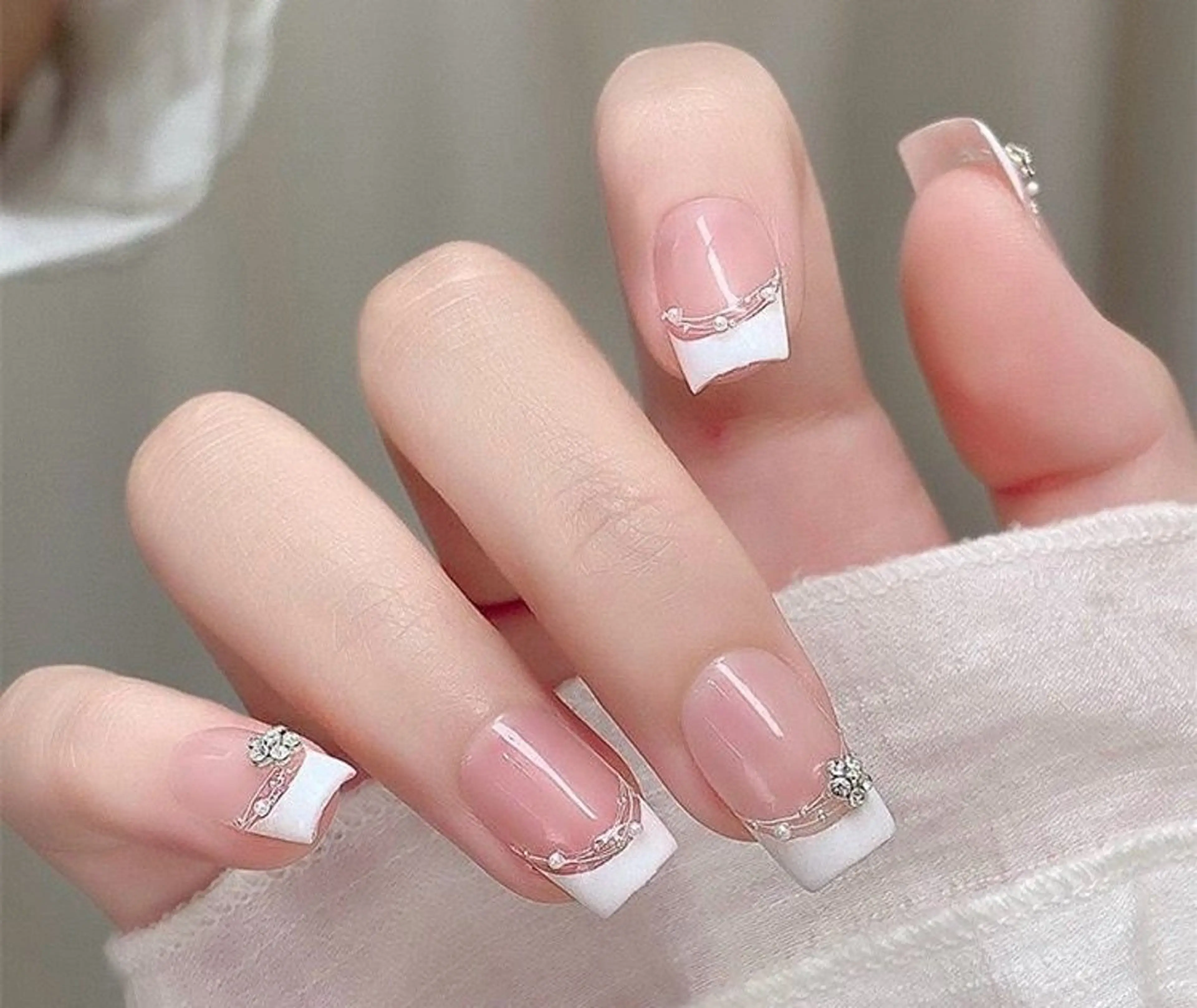 ネイル ハンドネイル ユーシーネイルサロン 池田公園店のネイルデザイン