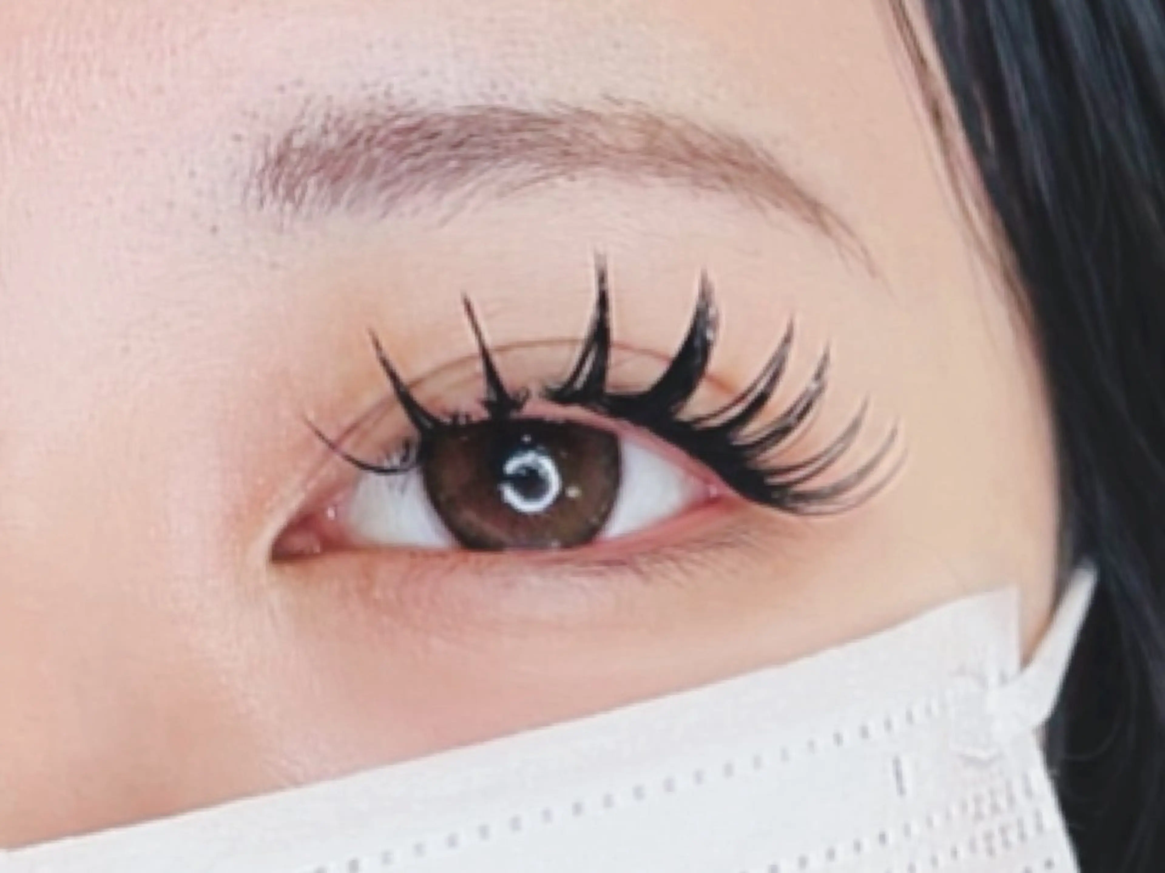 マツエク・マツパ 付け放題 バインドロック 束感まつ毛 フラットラッシュ パリジェンヌラッシュリフト マツエク AURORA RINAのマツエク・マツパデザイン