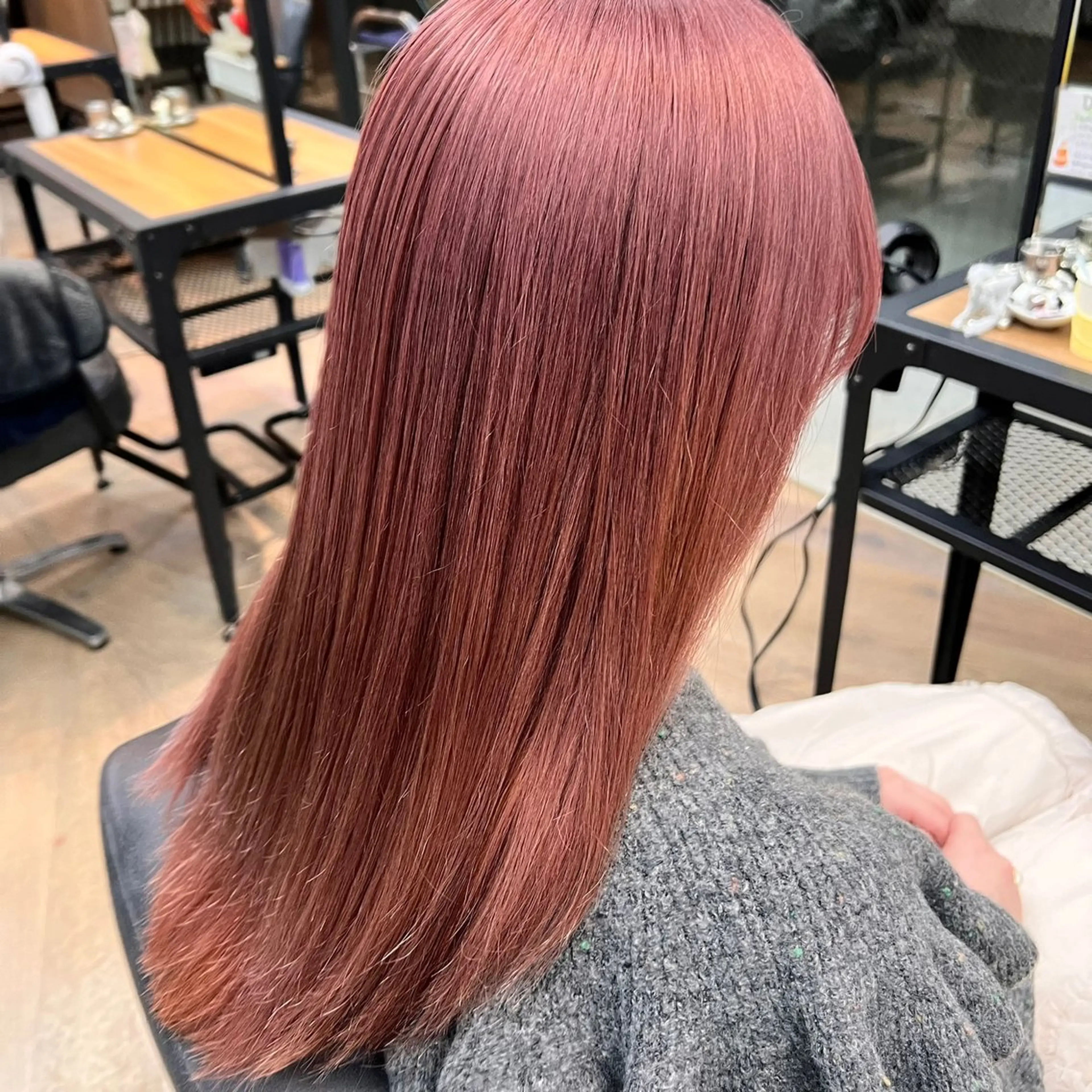 セミロング カット ヘアカラー トリートメント オオバヤシ マホのヘアスタイル