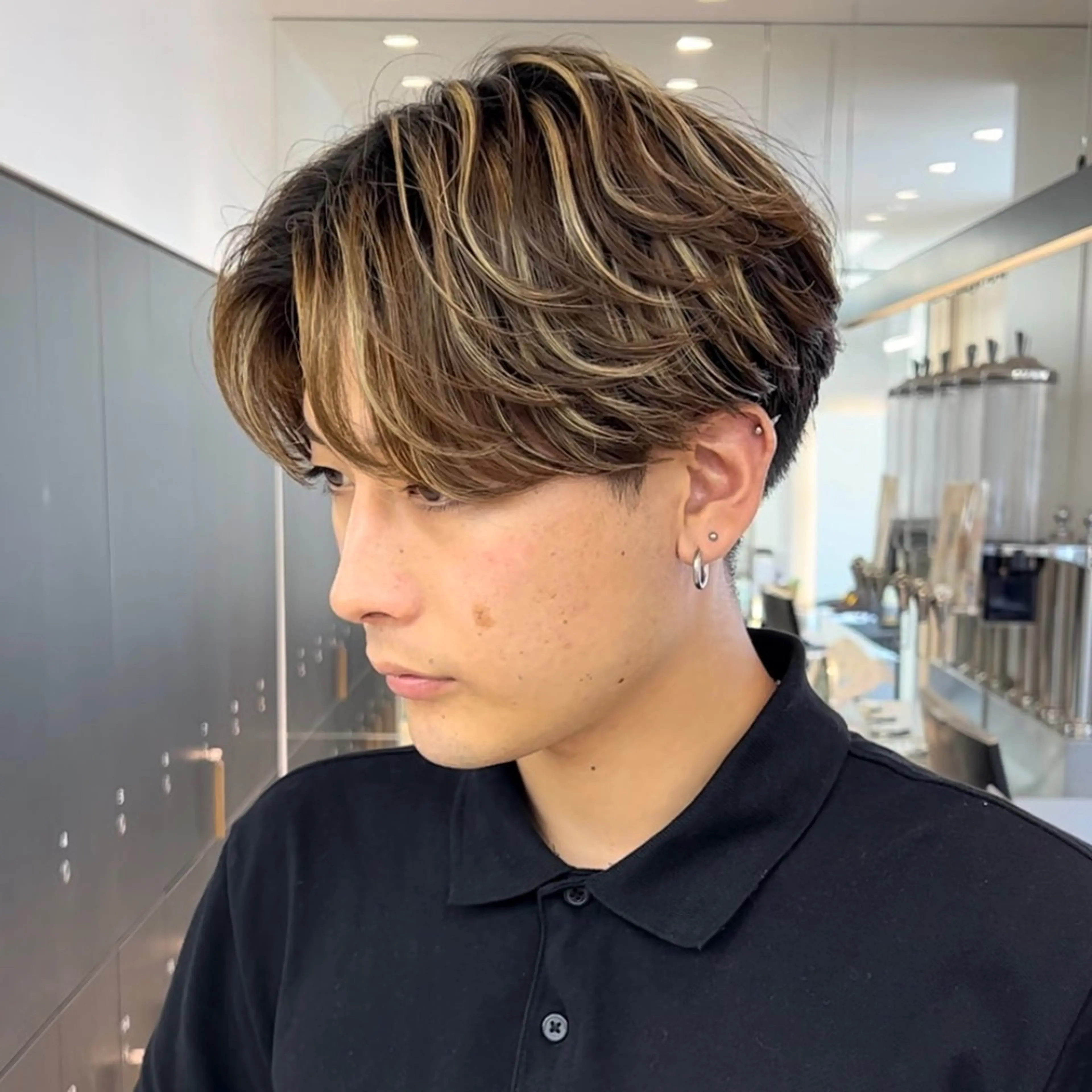 カラー メンズ メンズブリーチ センターパート フェザーパーマ メンズハイライト メンズ韓国風 カット ヘアカラー トリートメント メンズ/韓国レイヤー /縮毛矯正/📍爽太のヘアスタイル