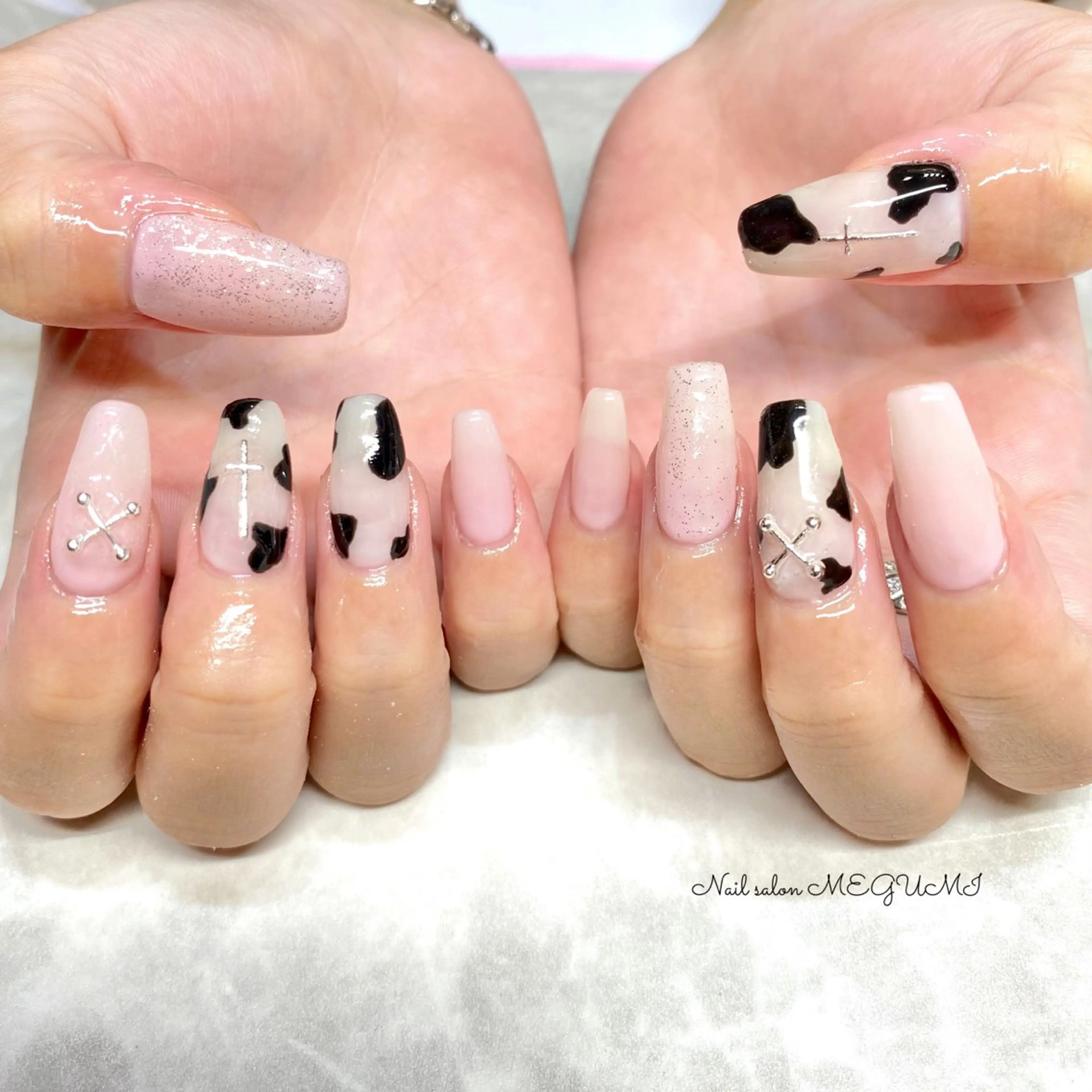 ネイル 持ち込み Nail salon MEGUMIのネイルデザイン