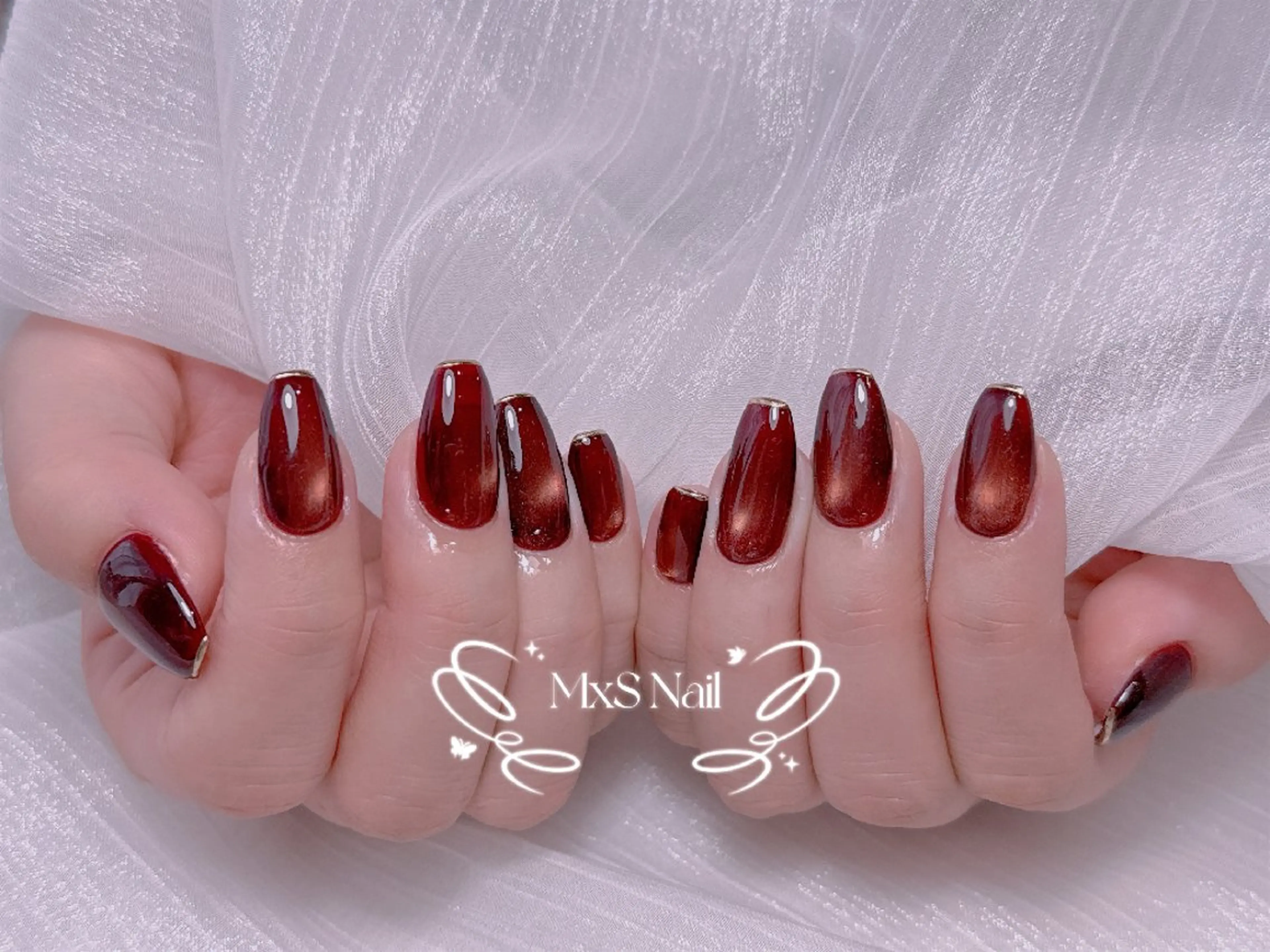 ネイル ミラーネイル ハンドネイル MxS Nail(長さだし/フィルイン/マグネット/韓国ネイル/ワンホンネイル/ワンカラー)所属・MxS リィリィのネイルデザイン