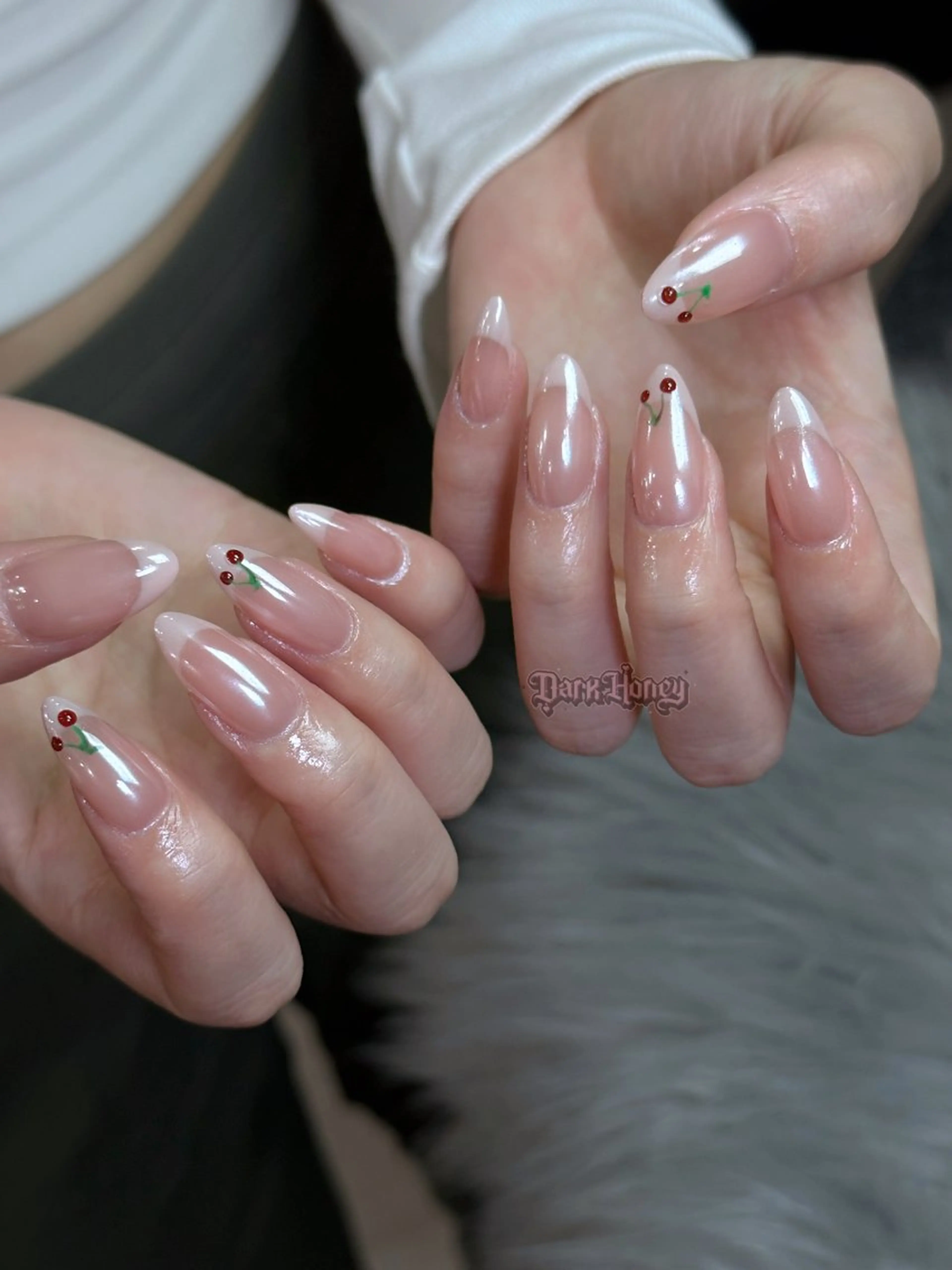 ネイル ハンドネイル Dark honey スカルプ専門原宿店のネイルデザイン