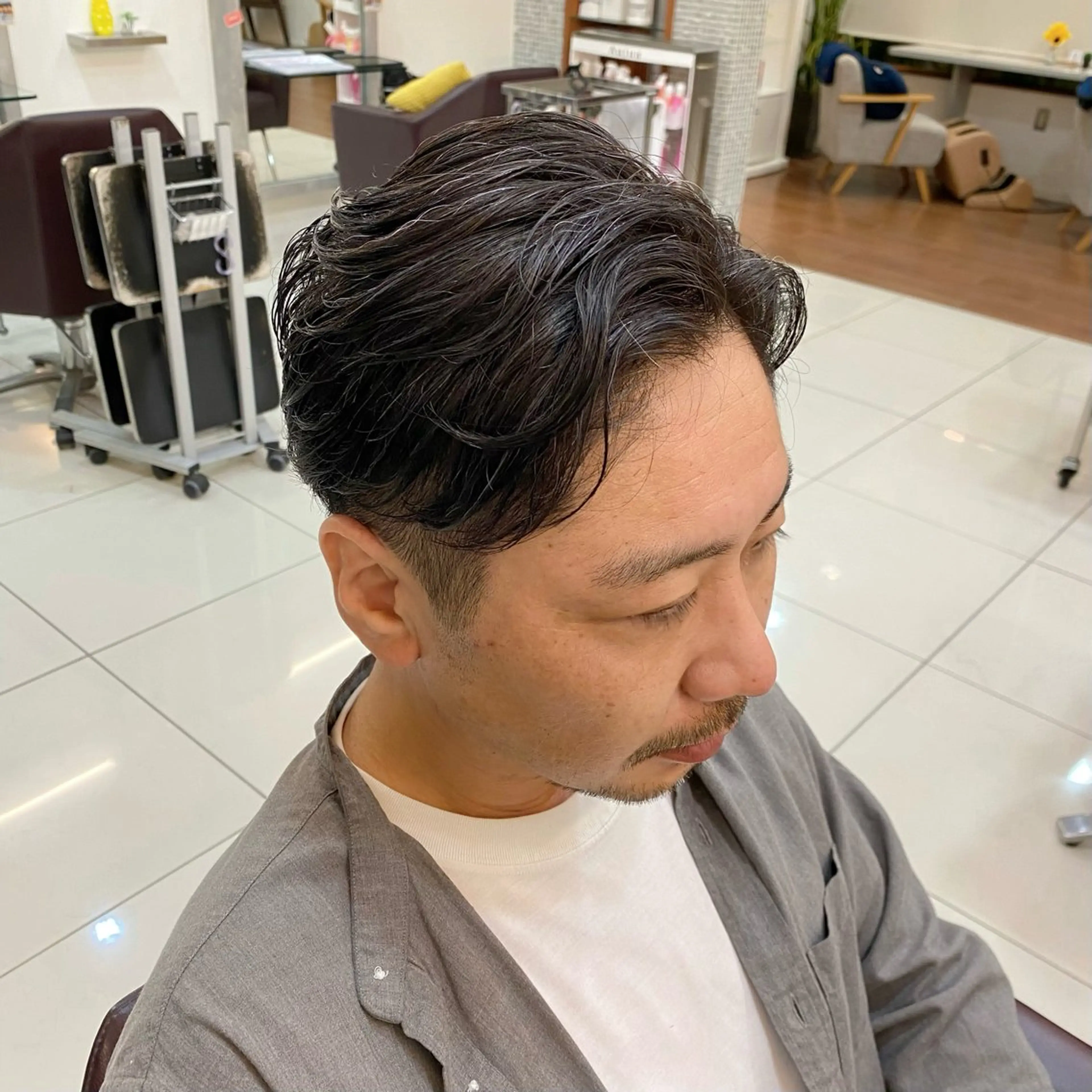 カラー メンズ メンズハイライト ハイライトカラー 林 莉瑠のヘアスタイル