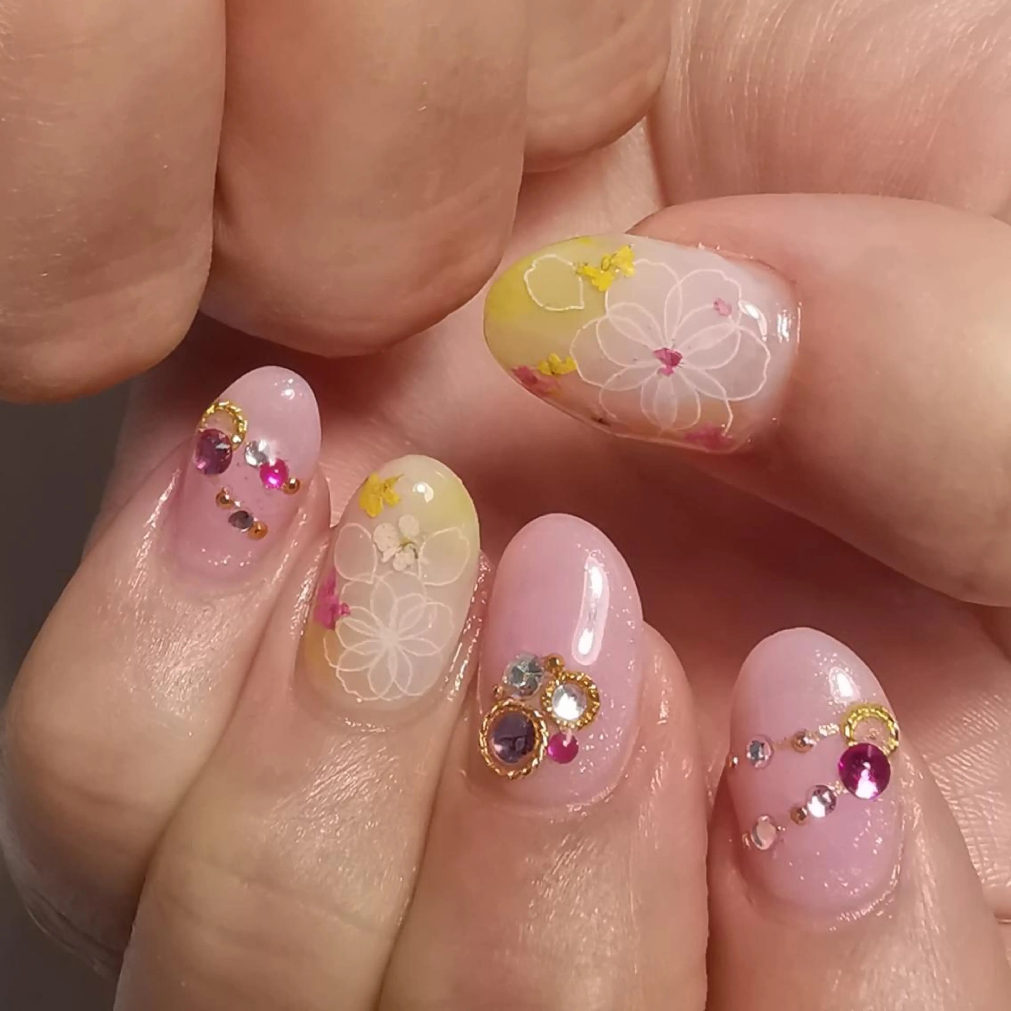 ネイル 持ち込み ハンドネイル reve あやののネイルデザイン