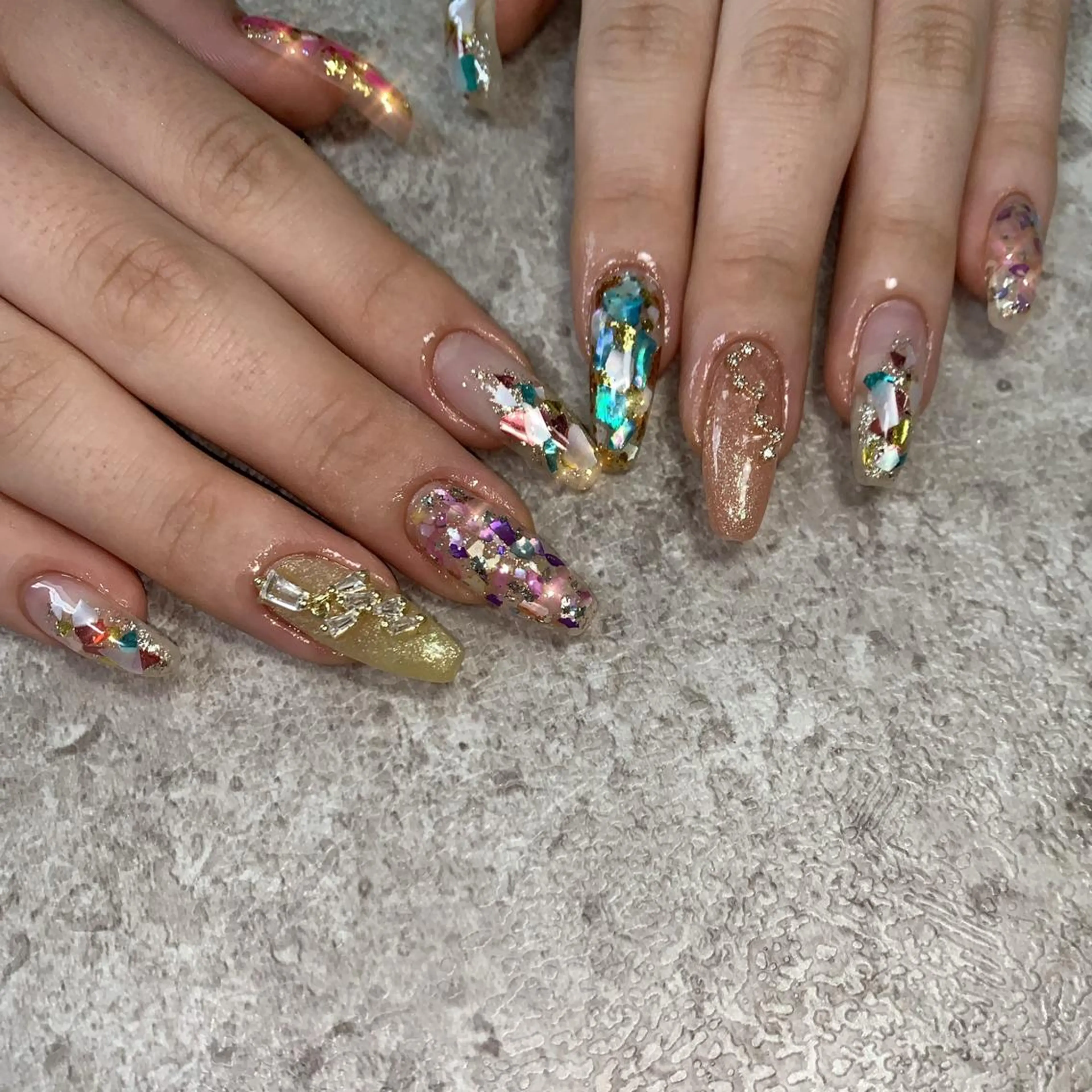 ネイル S. JEWELのネイルデザイン