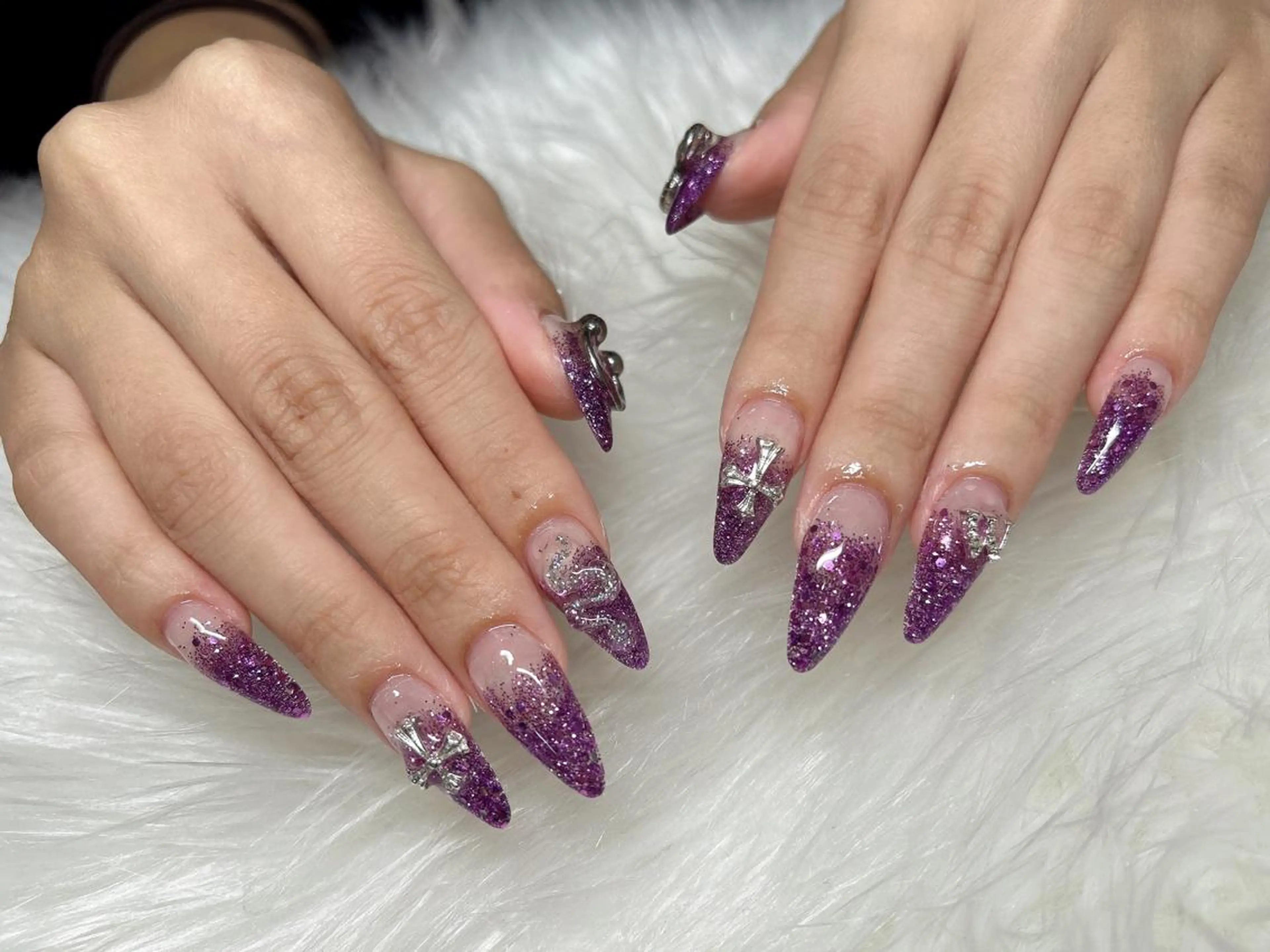 ミディアム ネイル 《LB》ラブリエ Nail&eyeのマツエク・マツパデザイン
