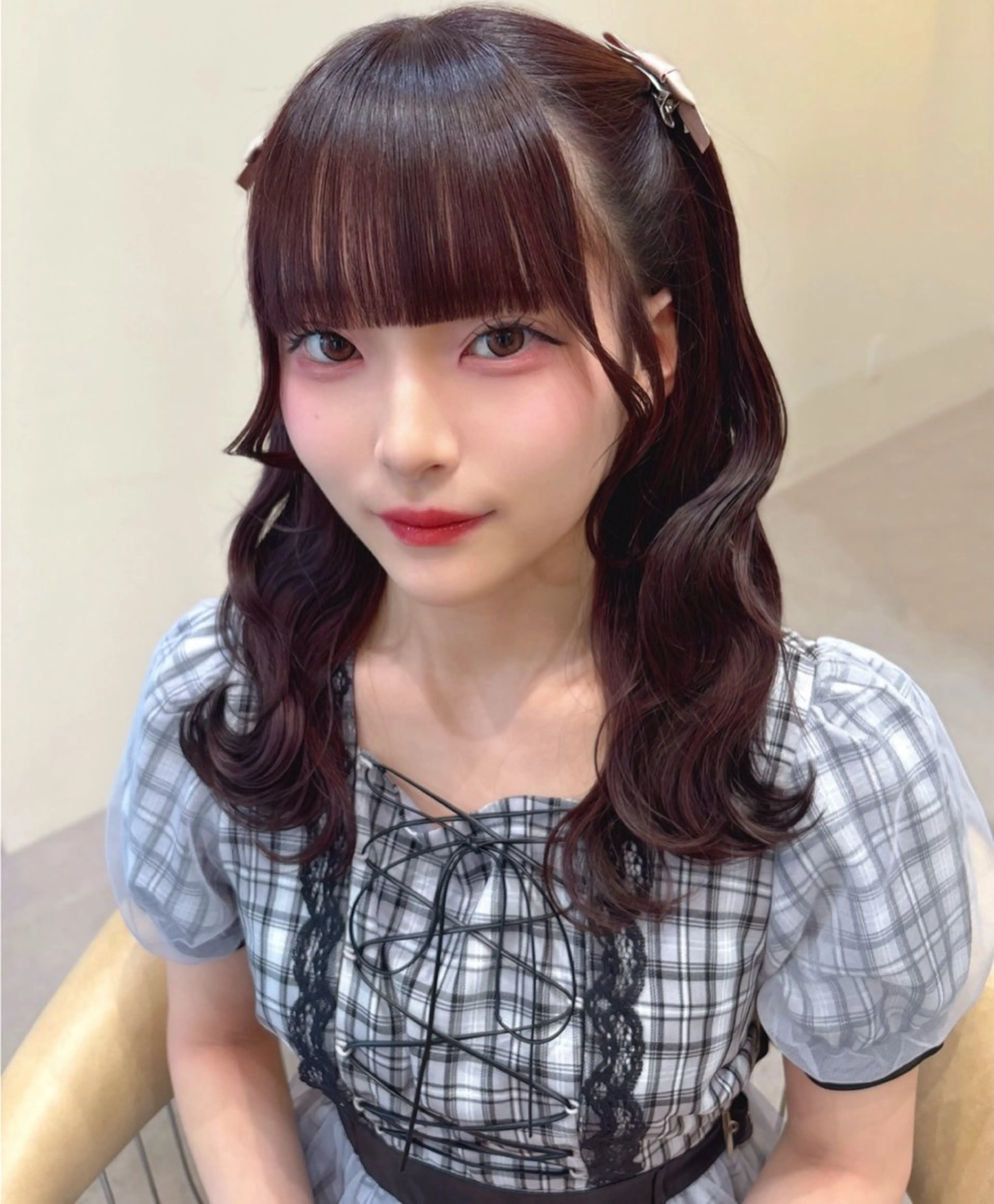 ミディアム カラー ヘアアレンジ カシス グレージュ 顔周りカット カット ヘアカラー トリートメント 艶暗髪 ピンクカラー 似合わせカット 栄のヘアスタイル