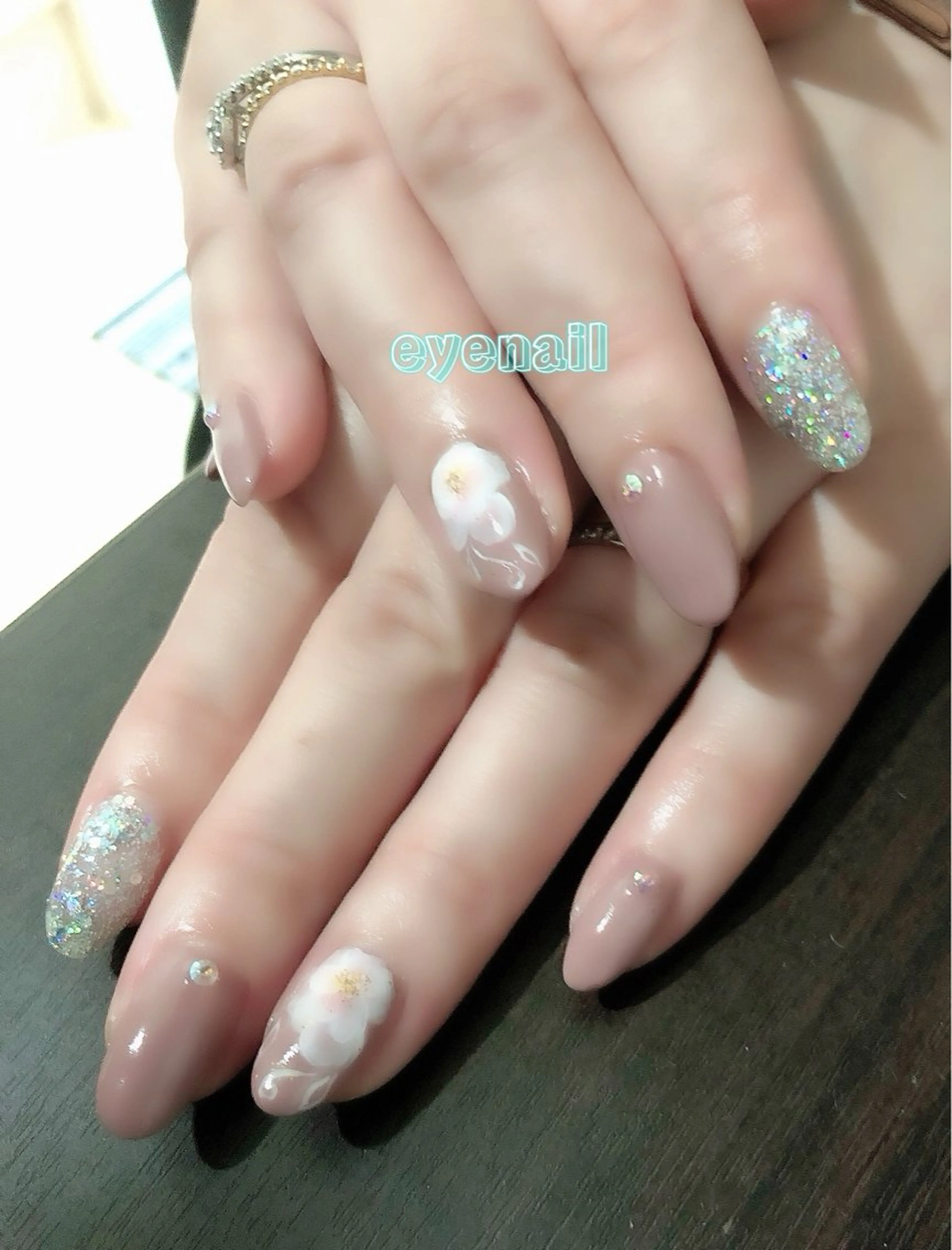 ネイル アートネイル オーロラネイル ジェルネイル ホログラムネイル ラメ(グリッター) Eye nailのネイルデザイン